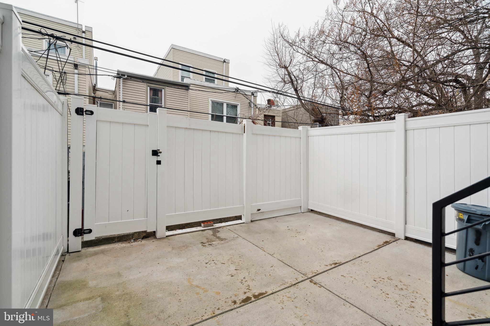 1448 N MYRTLEWOOD STREET