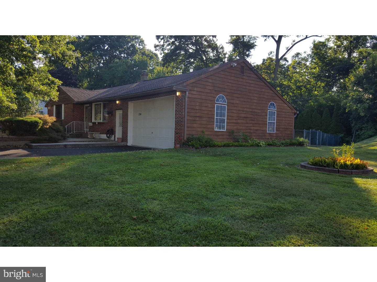 DAWSON MANOR - Residential