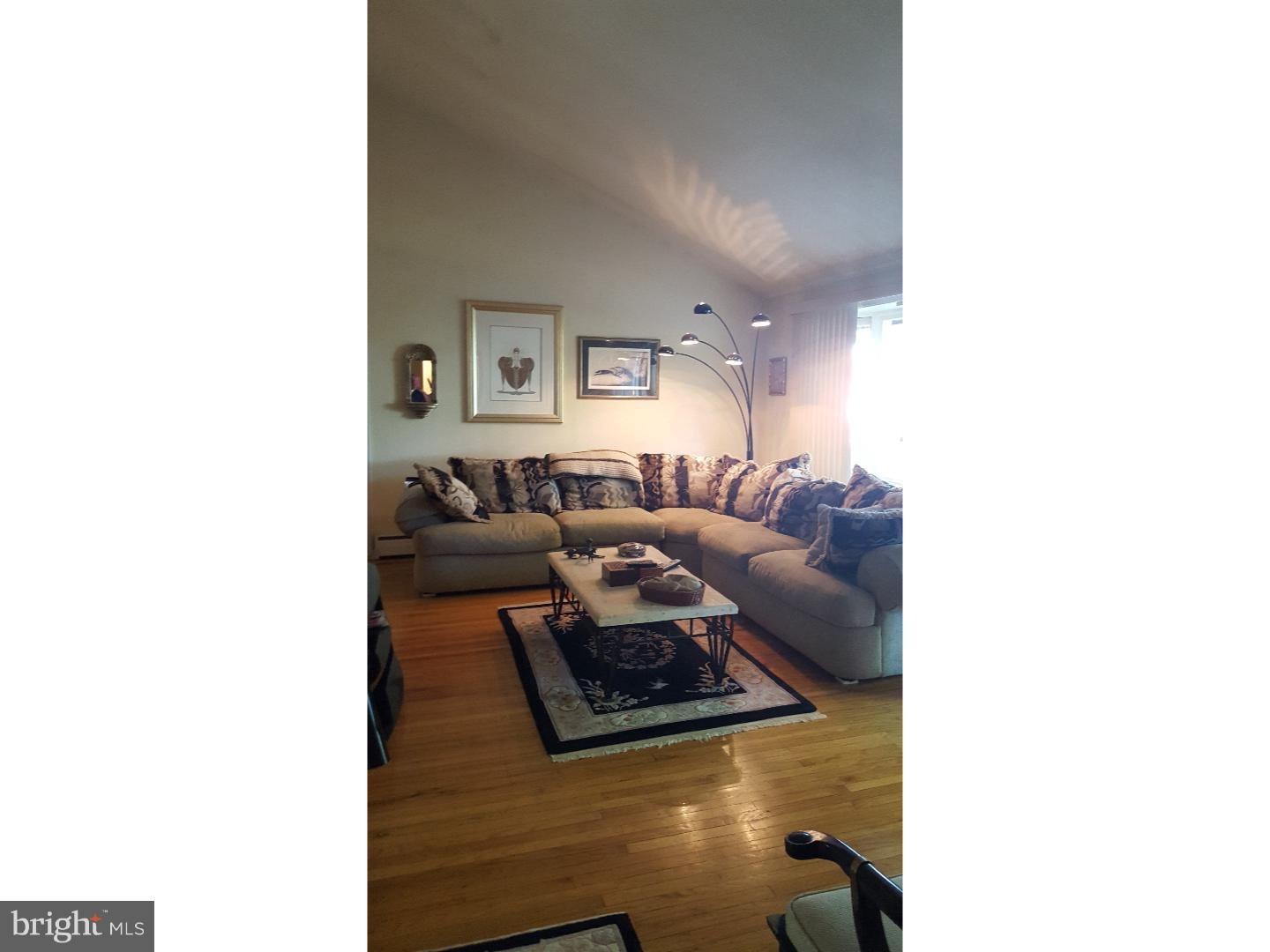 DAWSON MANOR - Residential