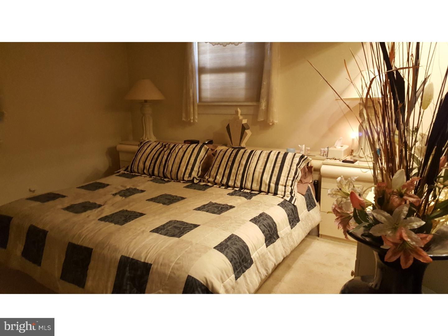 DAWSON MANOR - Residential