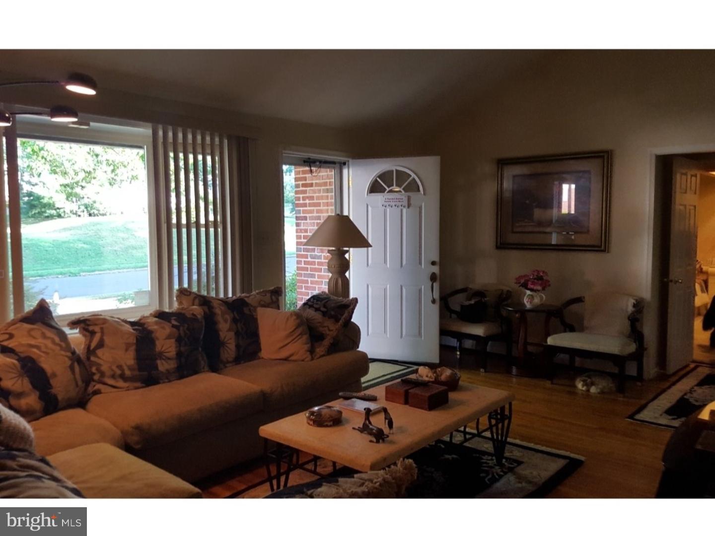 DAWSON MANOR - Residential