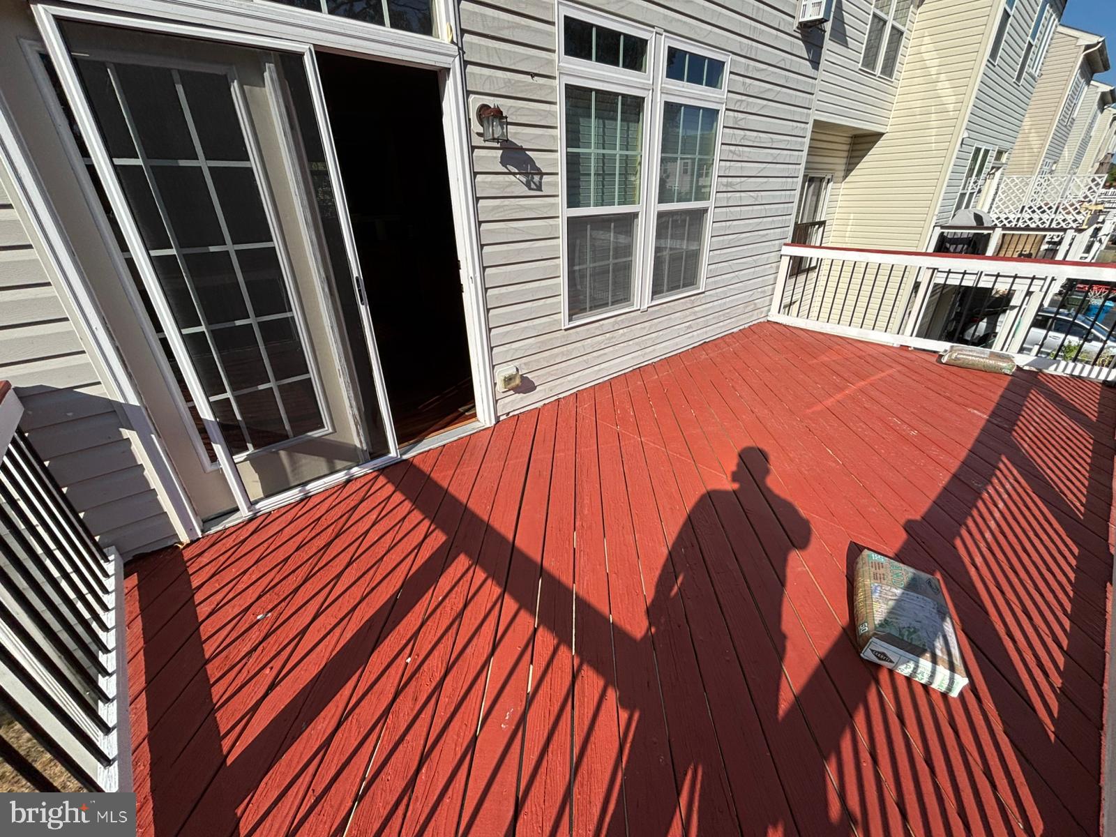 ESTATES AT ELK RUN - Residential Lease