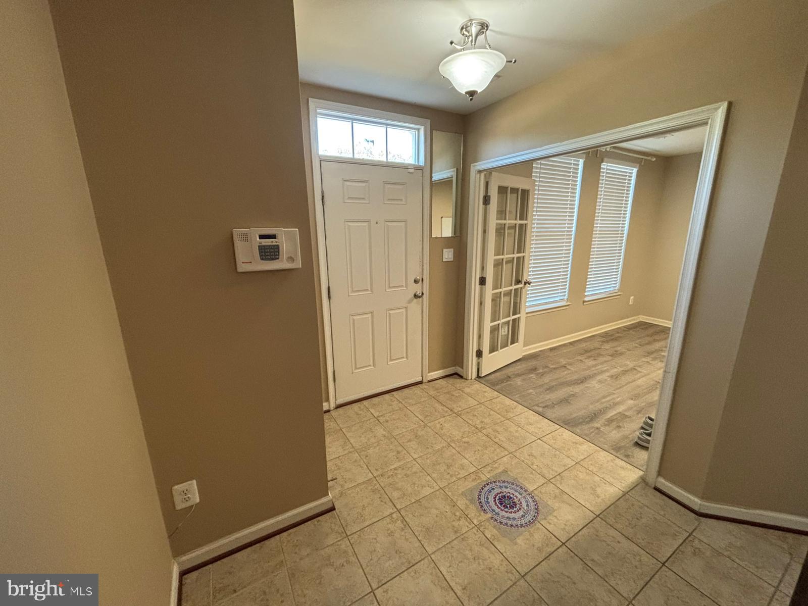 ESTATES AT ELK RUN - Residential Lease