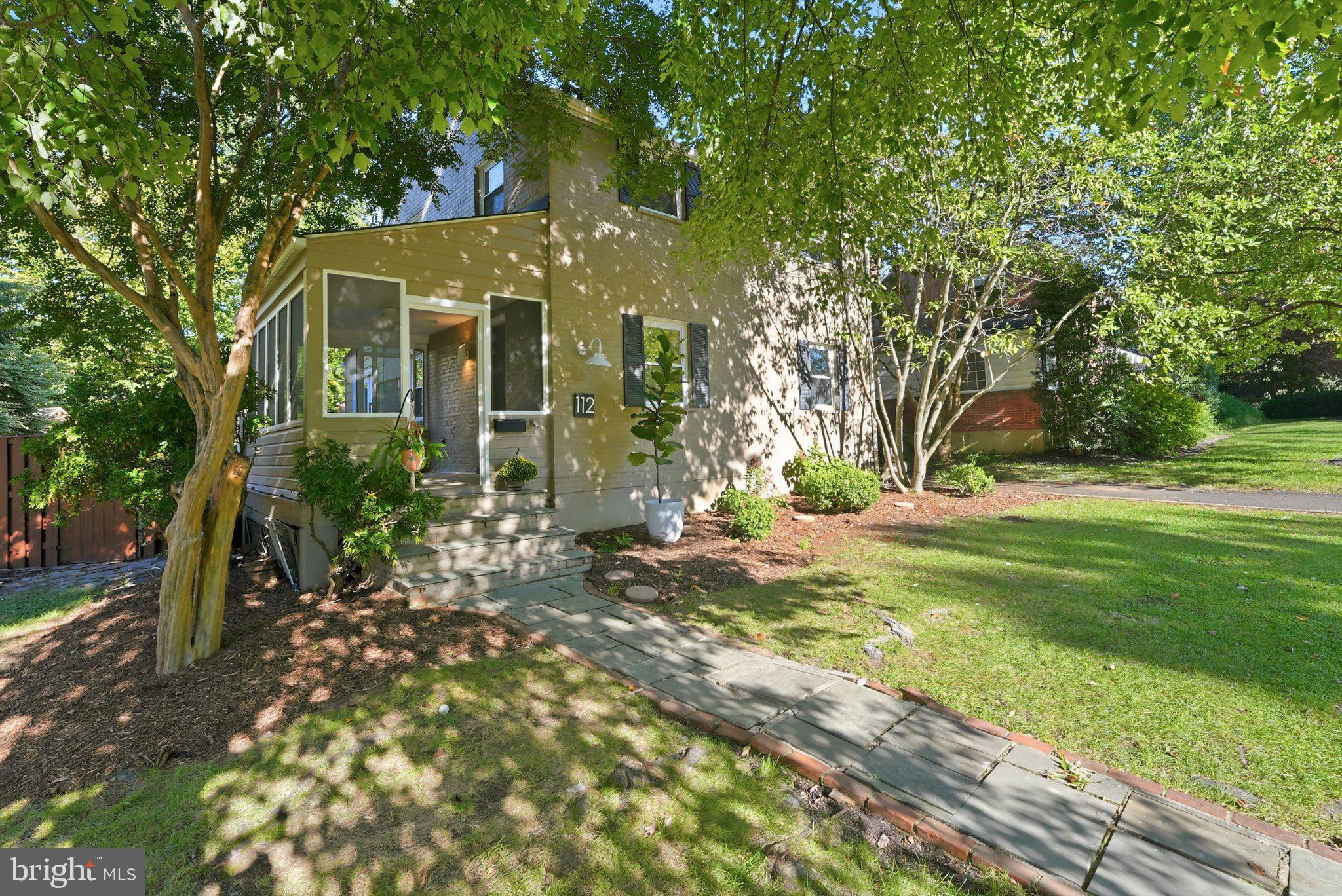 112 N WAKEFIELD STREET