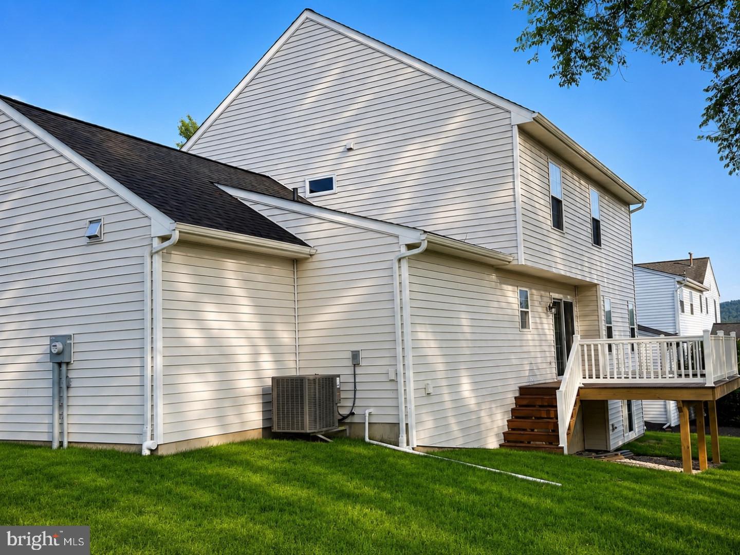 144 CRICKET LANE