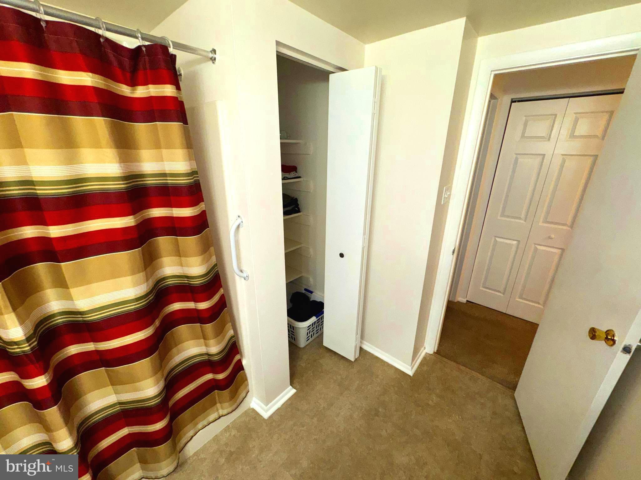 ROBERTS FIELD - Residential