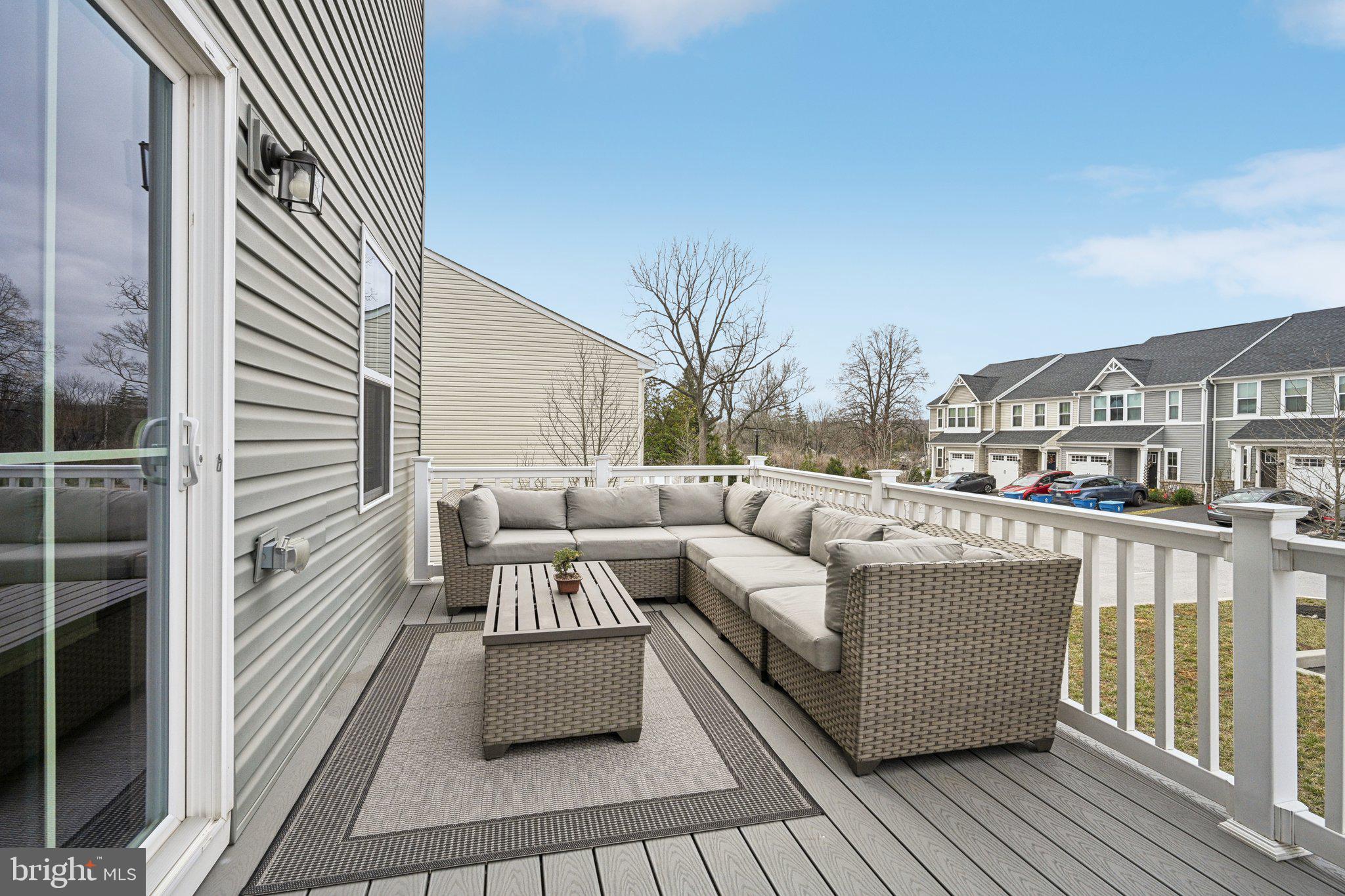 DOWNINGTOWN WALK - Residential