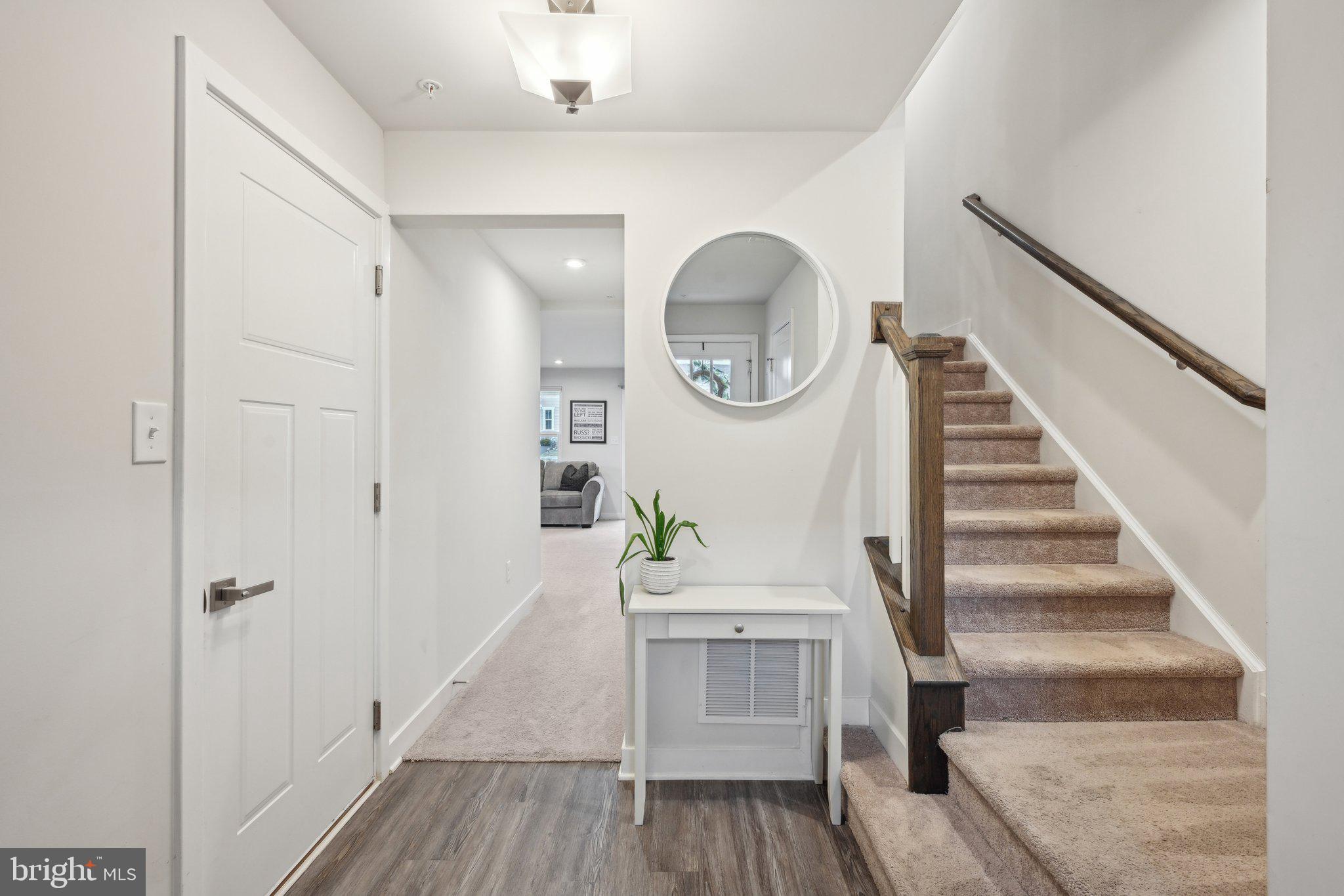 DOWNINGTOWN WALK - Residential