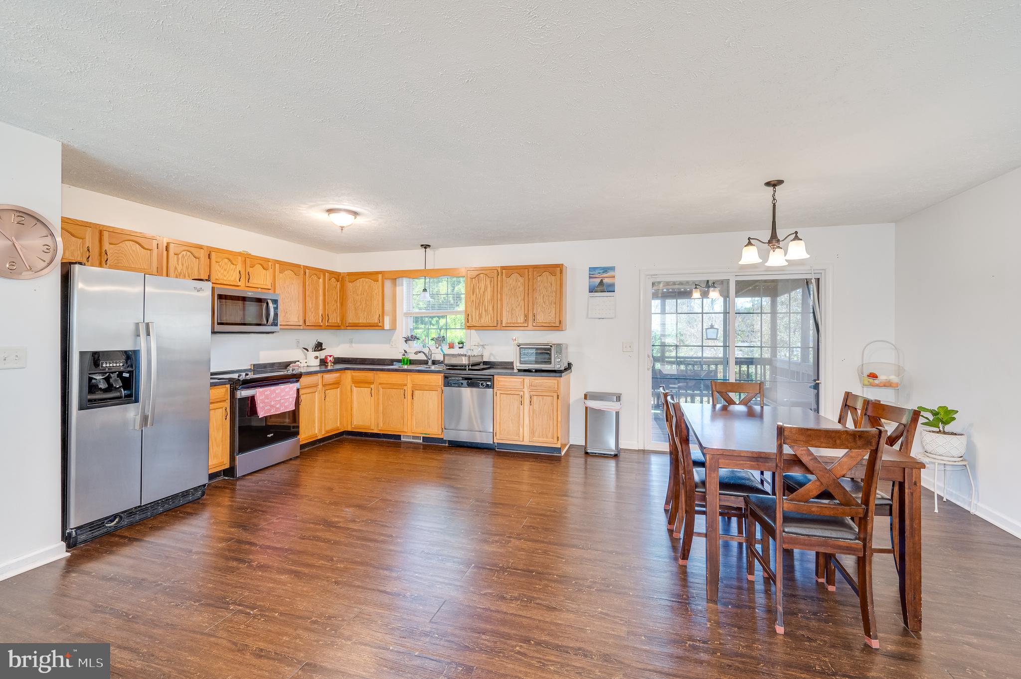 ELIZABETH STATION - Residential