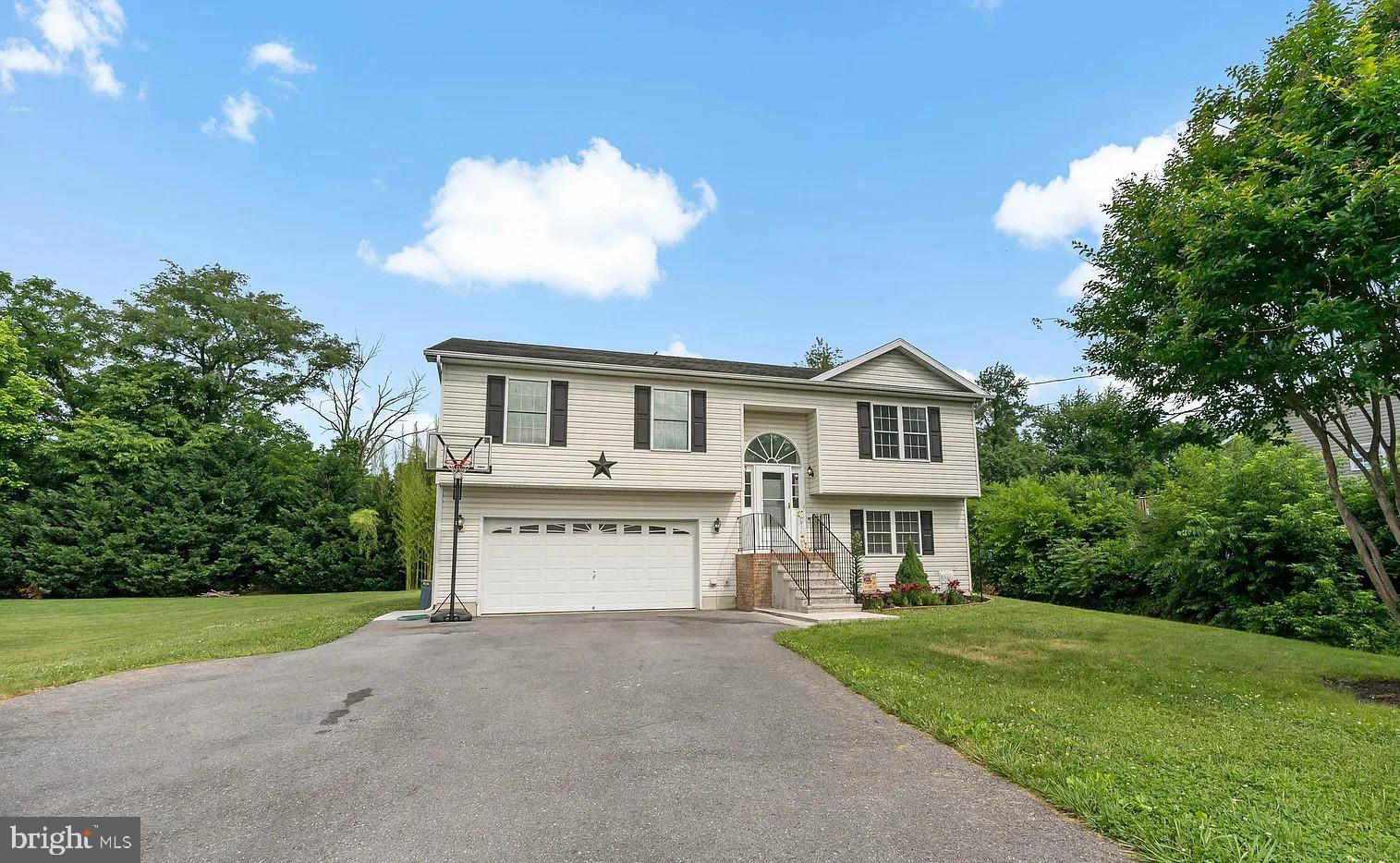 ELIZABETH STATION - Residential