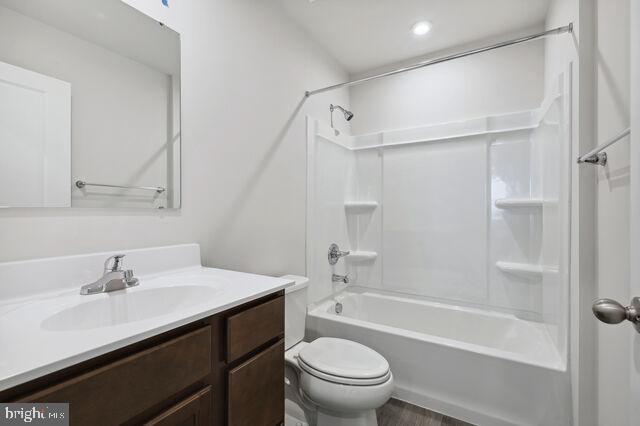 CARDINAL POINTE - Residential