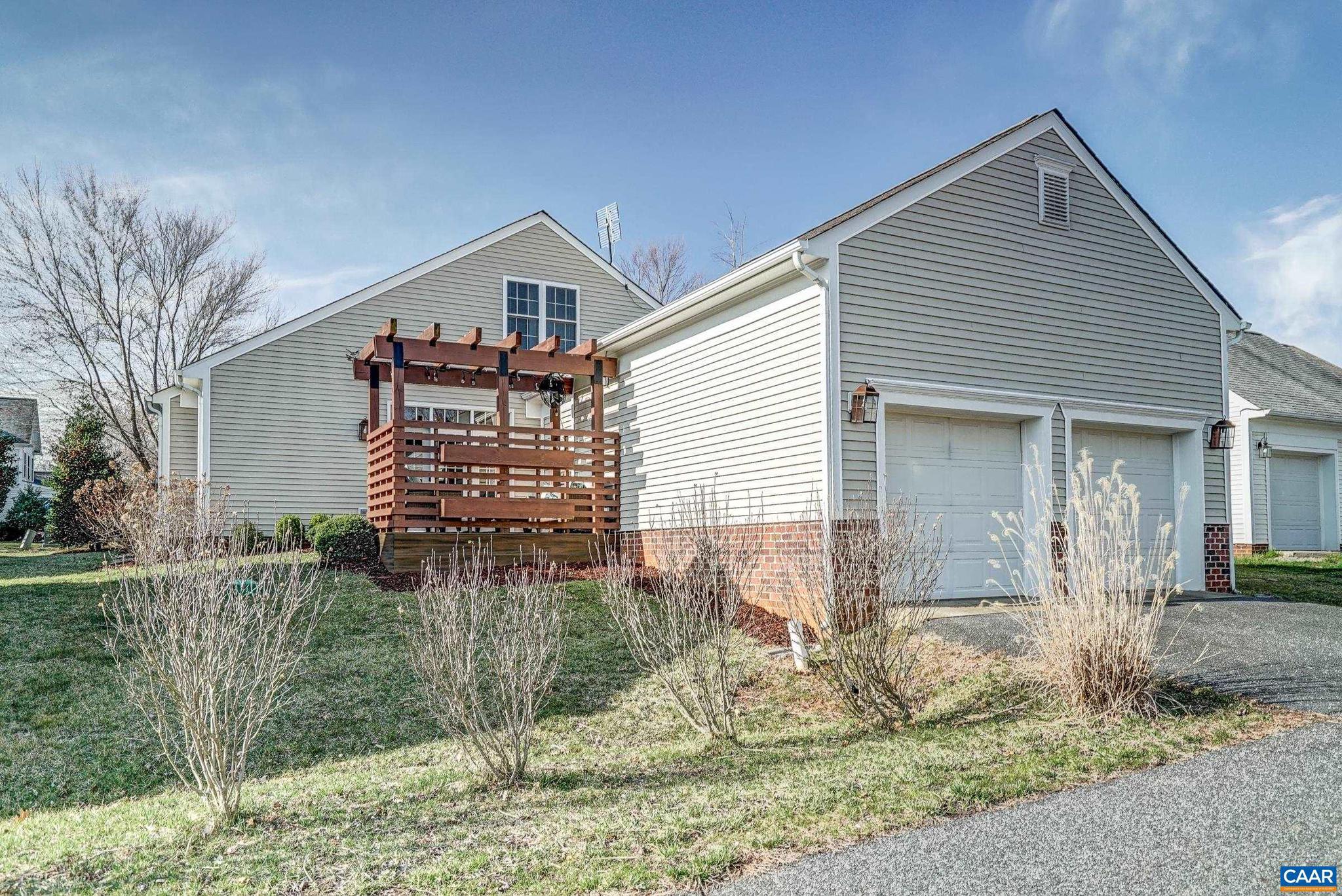 SPRING CREEK - Residential