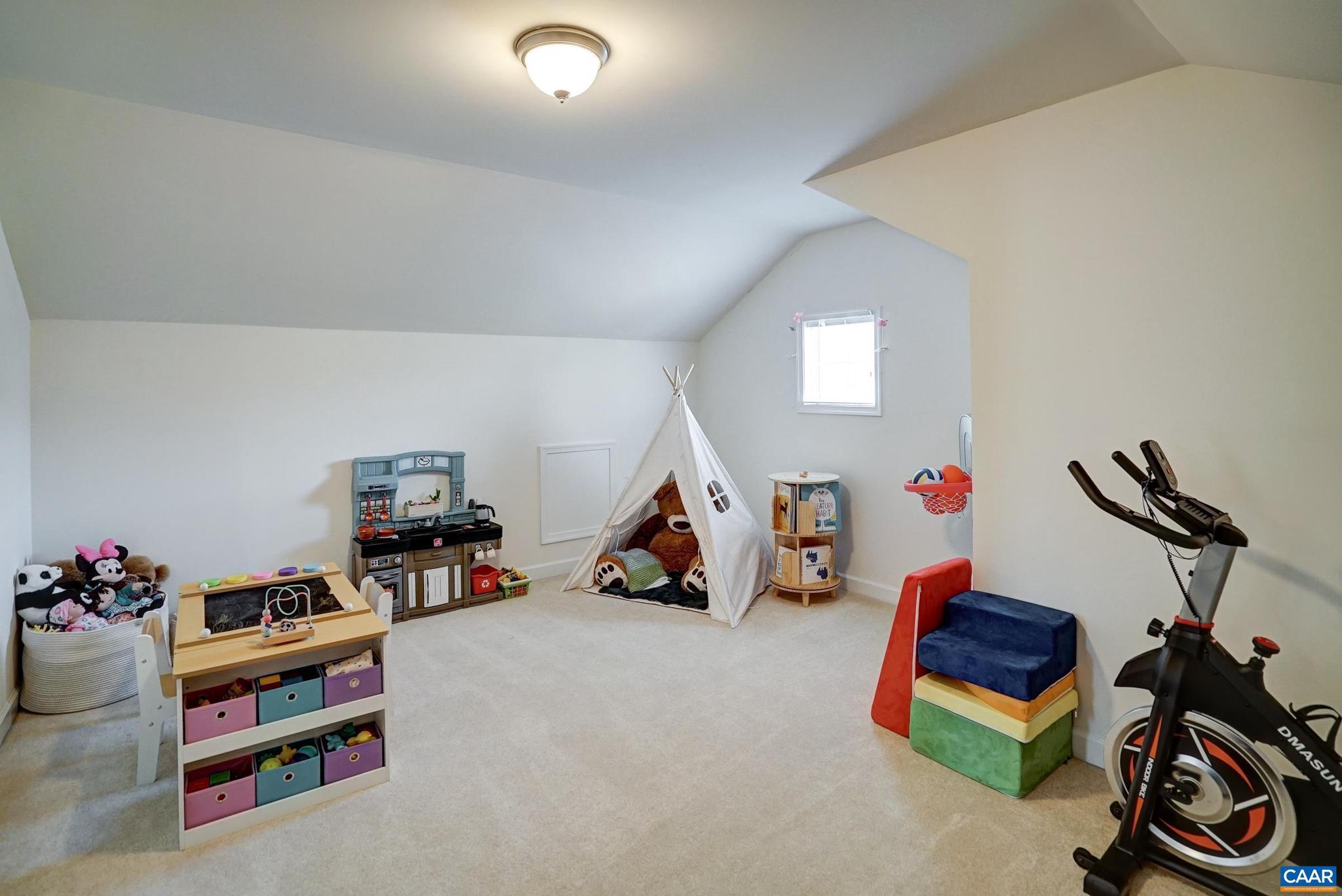 SPRING CREEK - Residential