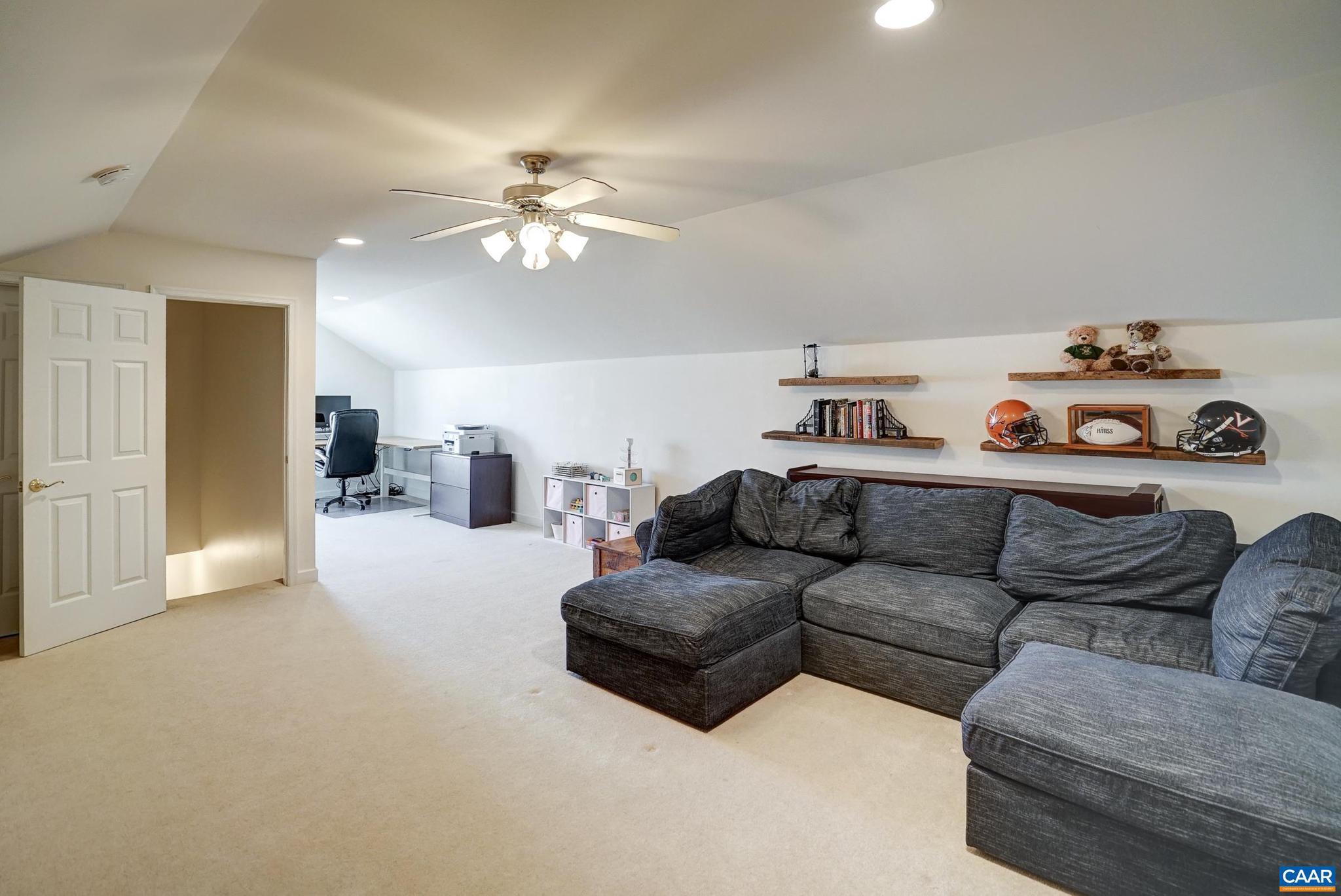 SPRING CREEK - Residential