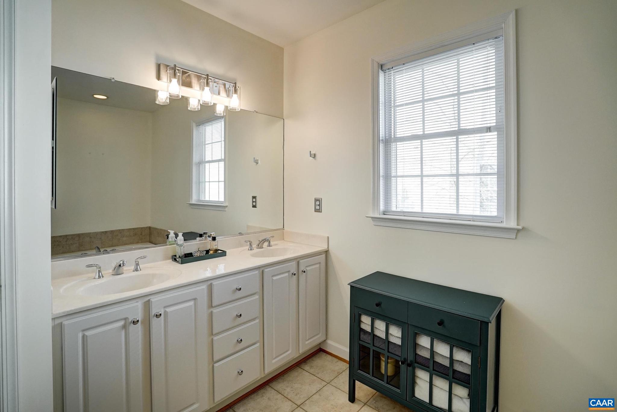 SPRING CREEK - Residential