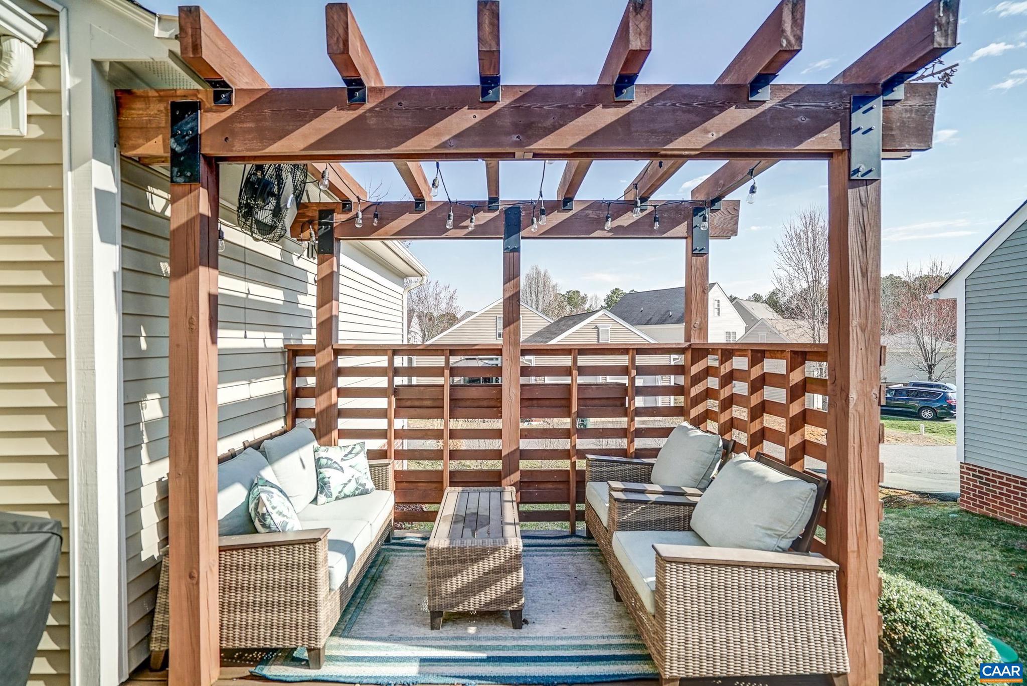 SPRING CREEK - Residential