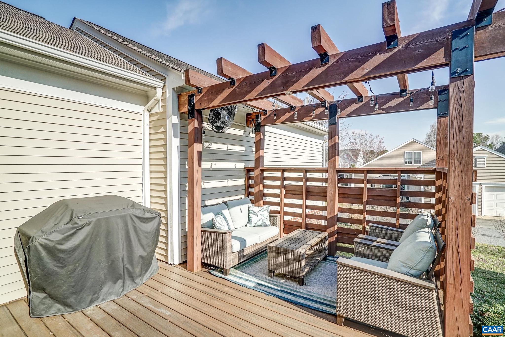 SPRING CREEK - Residential