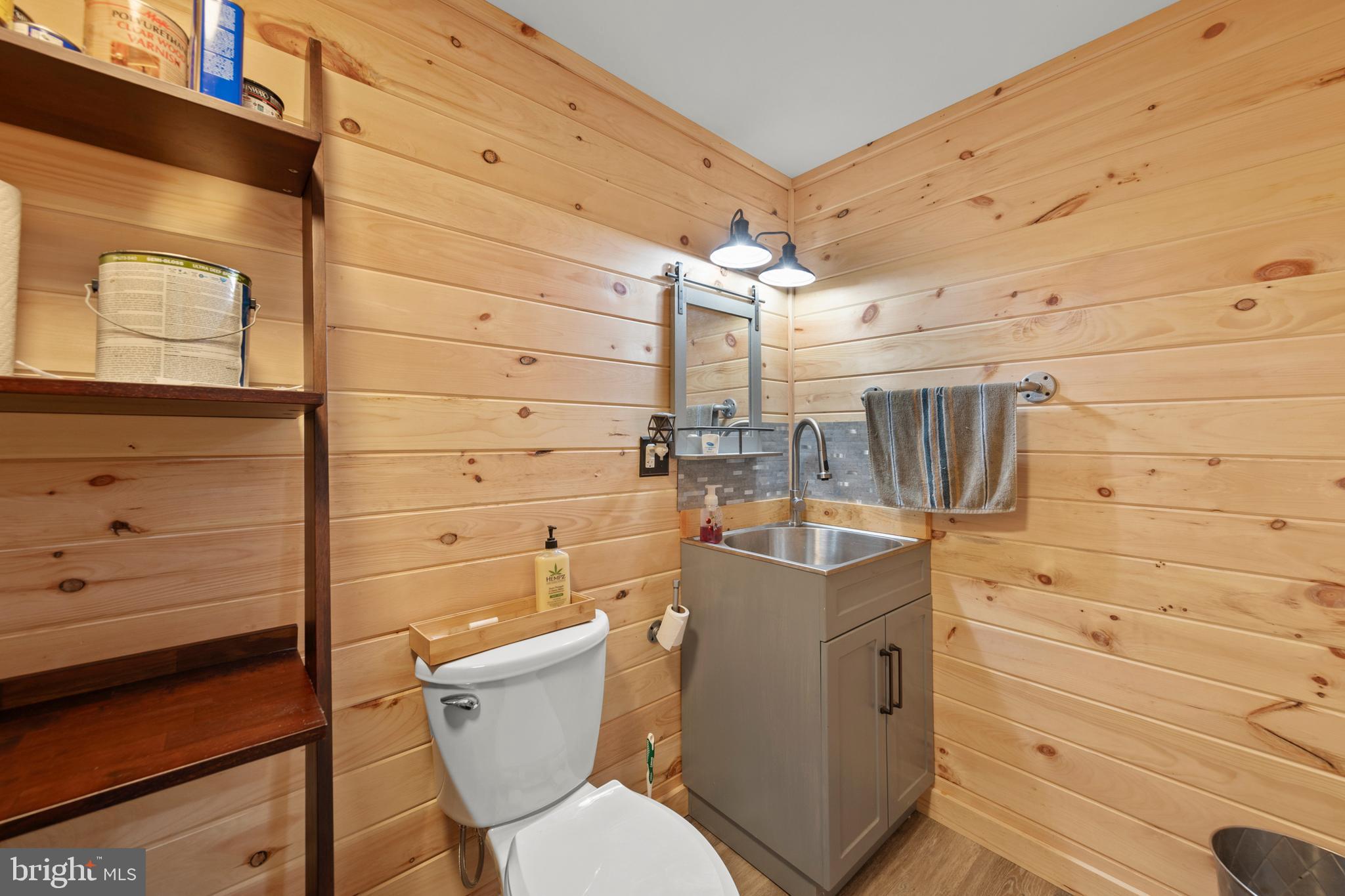 BLUFFS ON THE POTOMAC - Residential