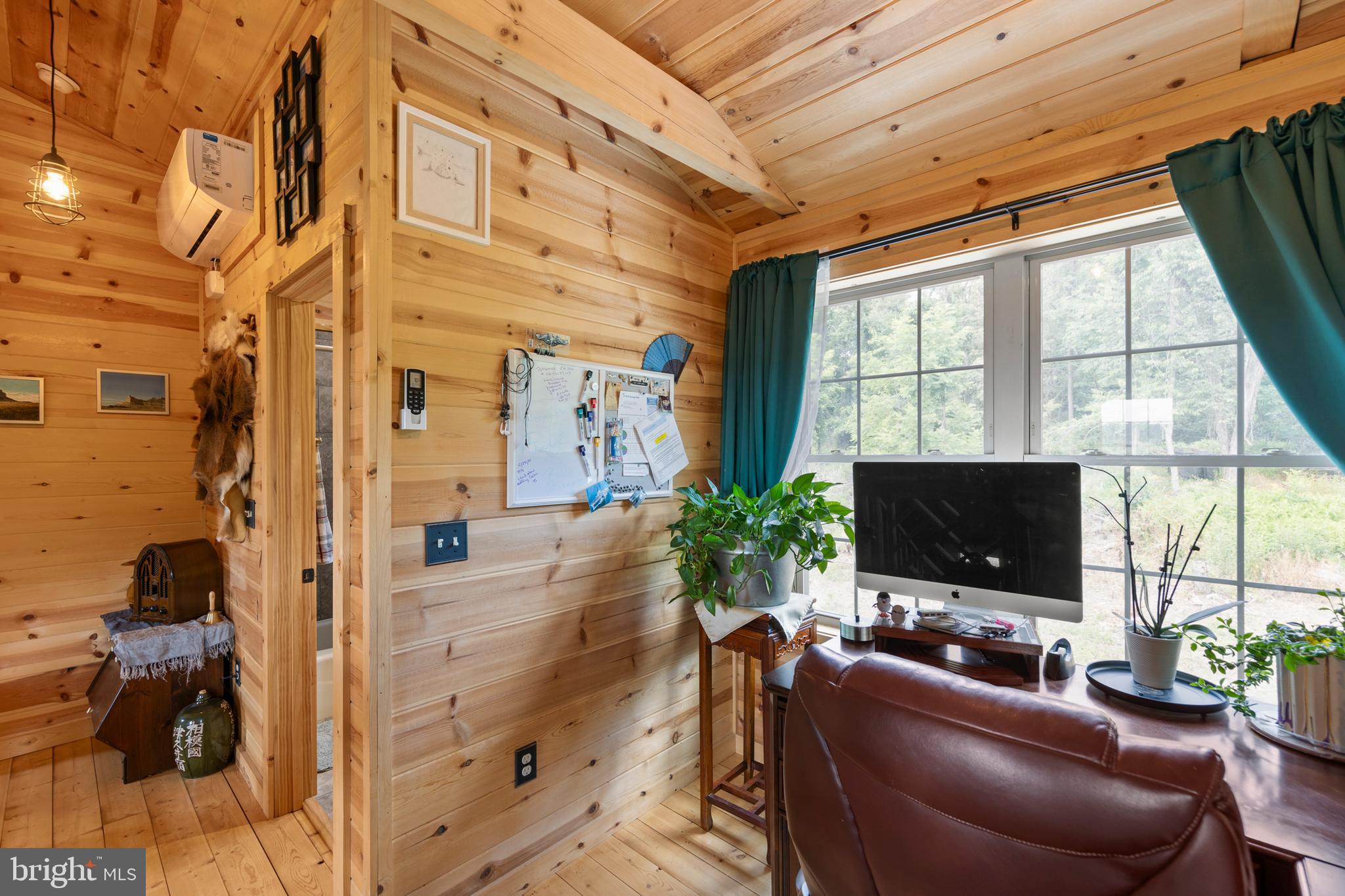 BLUFFS ON THE POTOMAC - Residential