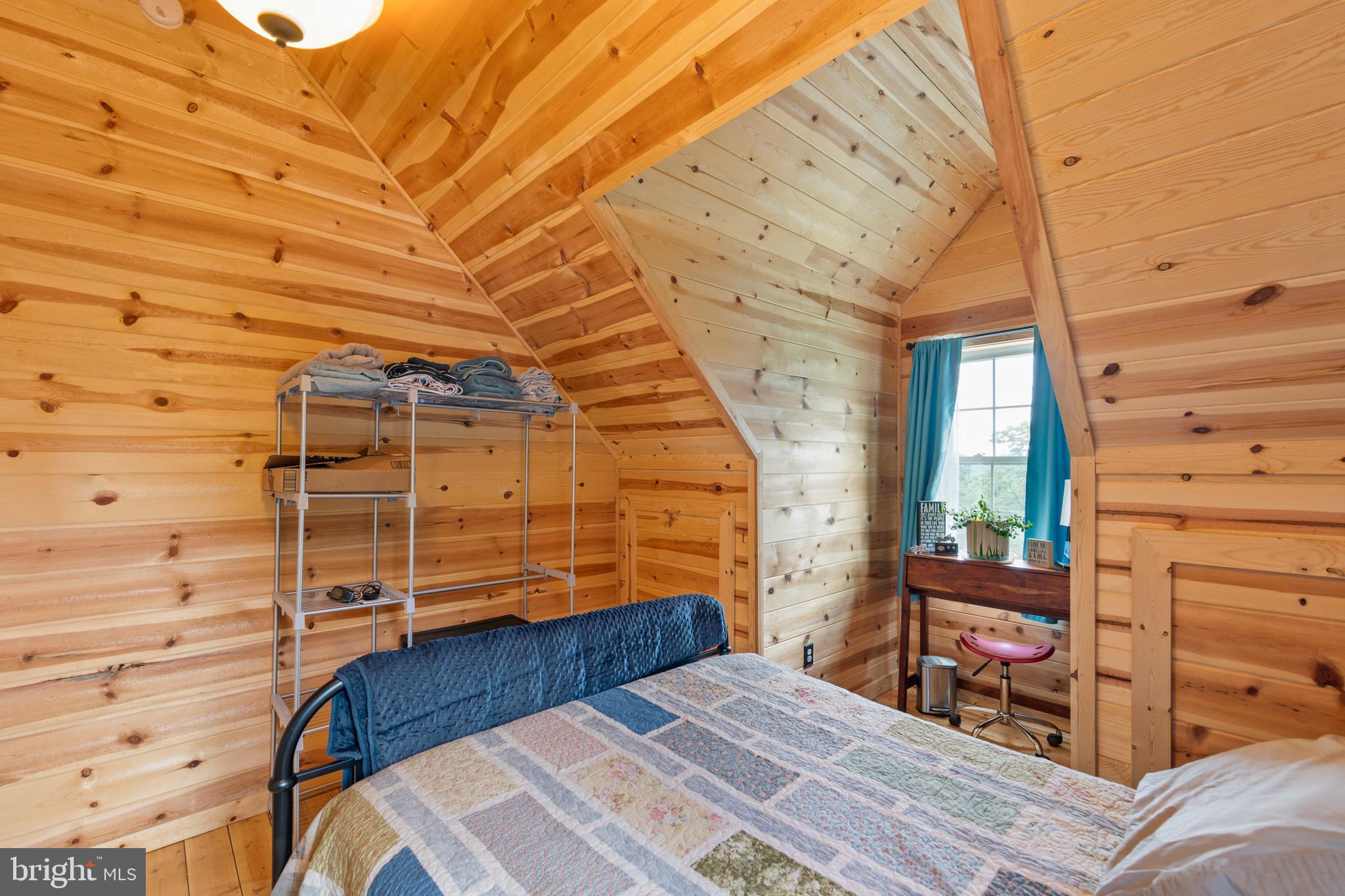 BLUFFS ON THE POTOMAC - Residential