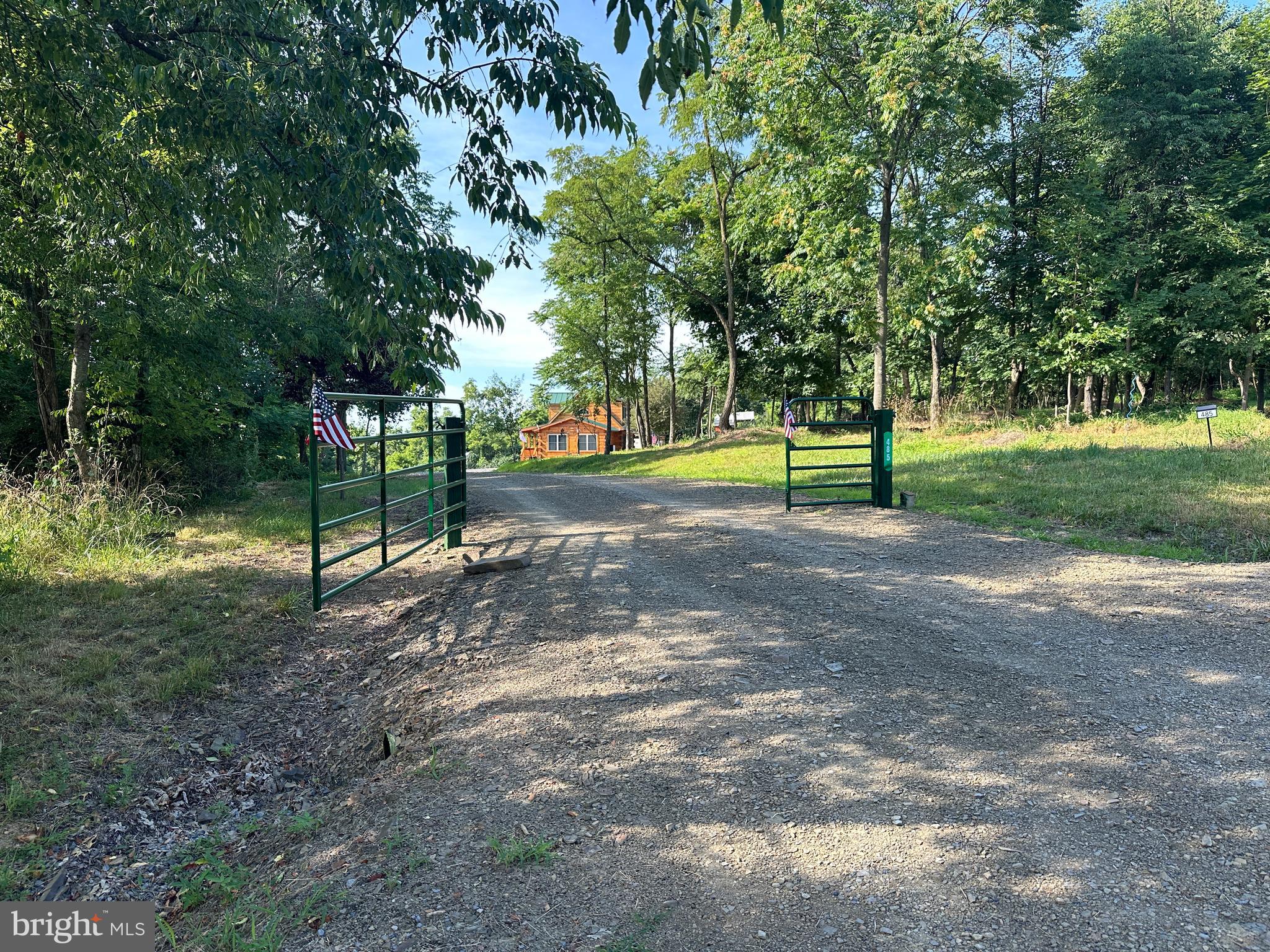 BLUFFS ON THE POTOMAC - Residential