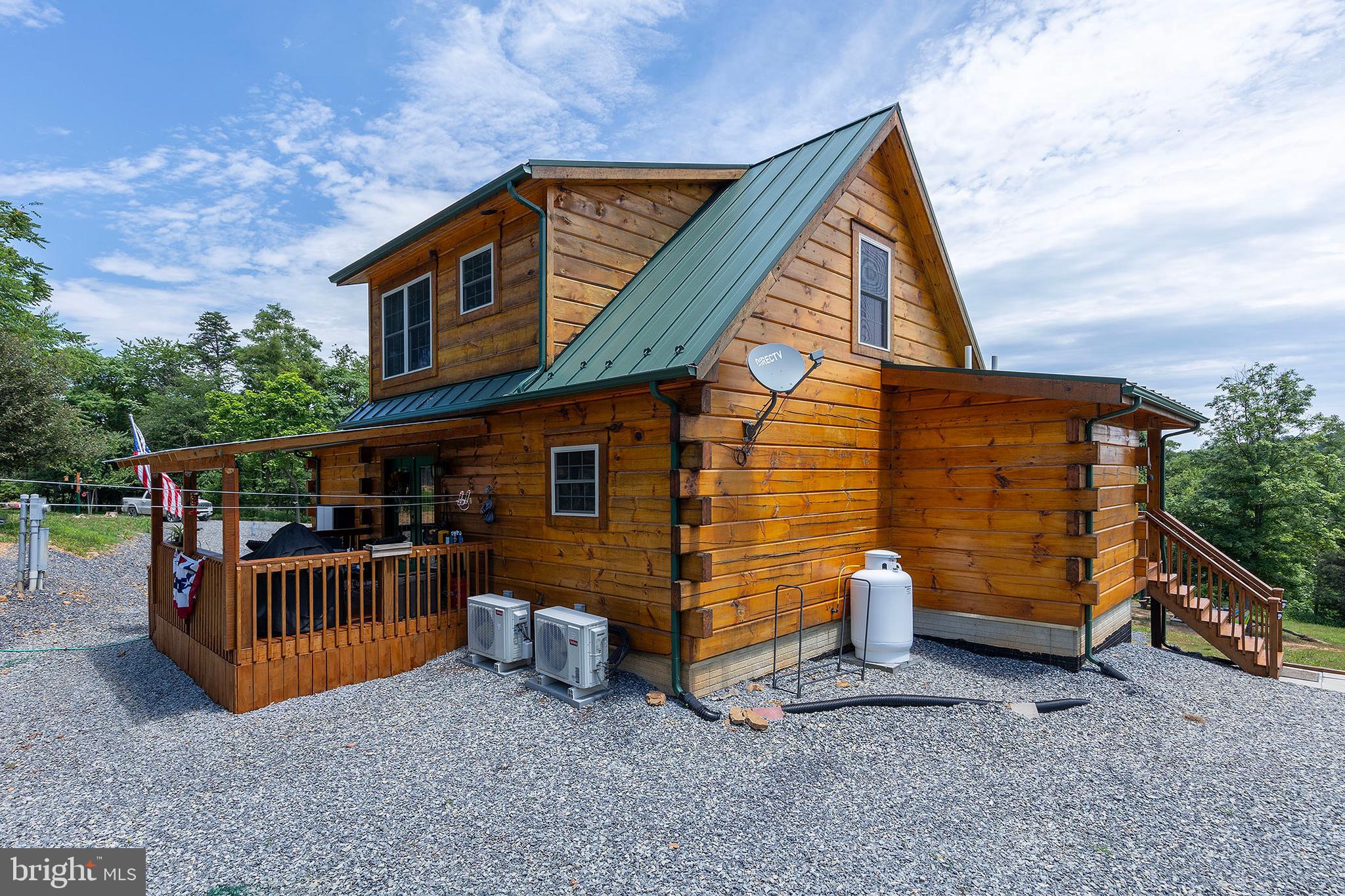 BLUFFS ON THE POTOMAC - Residential