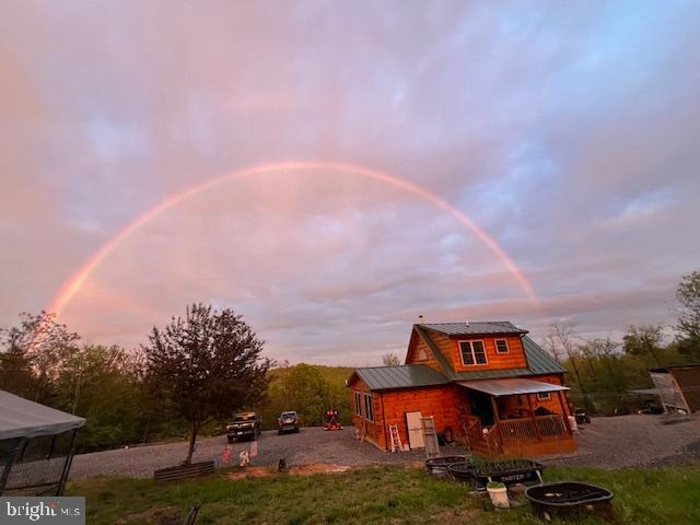 BLUFFS ON THE POTOMAC - Residential