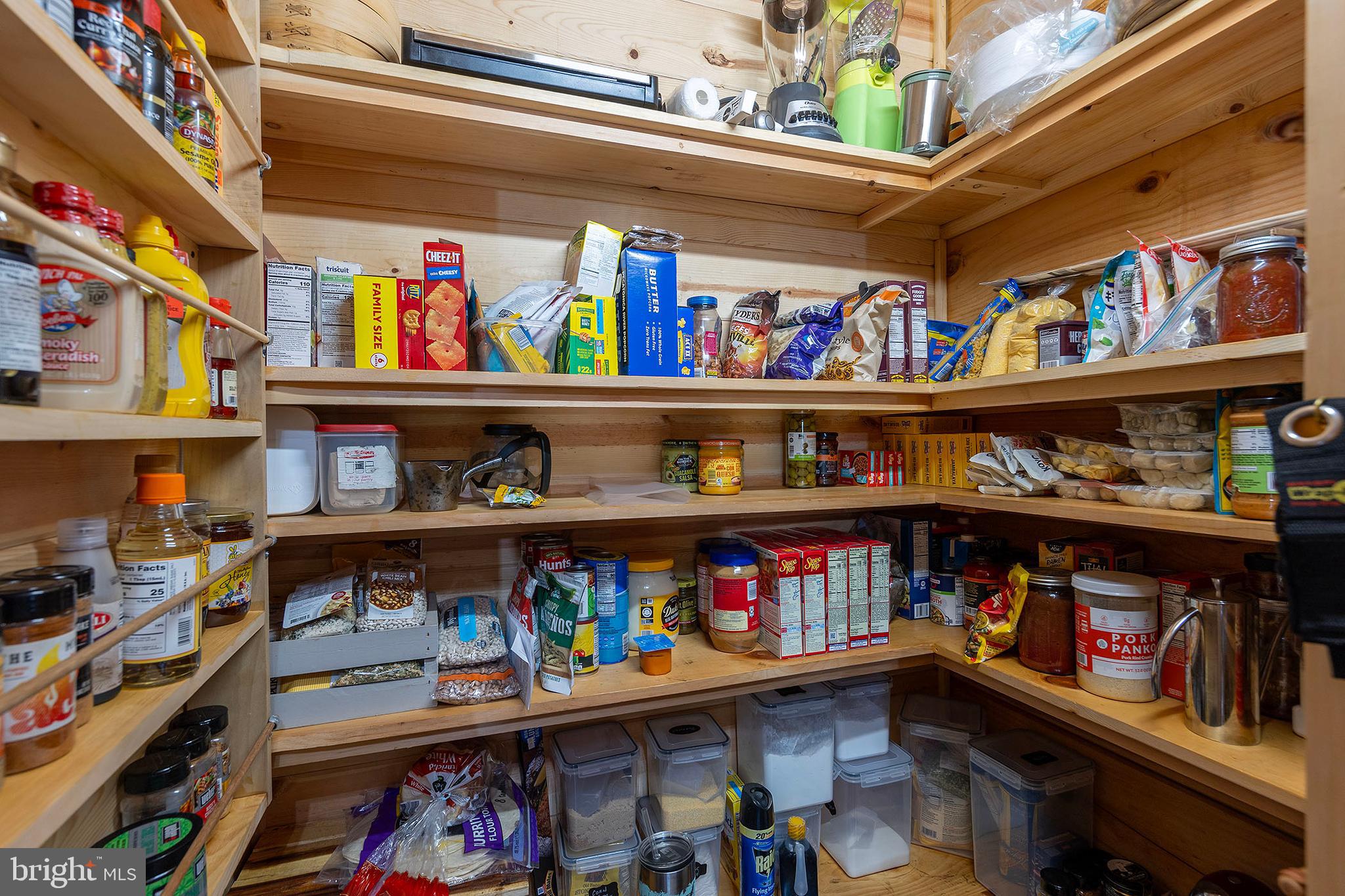 BLUFFS ON THE POTOMAC - Residential