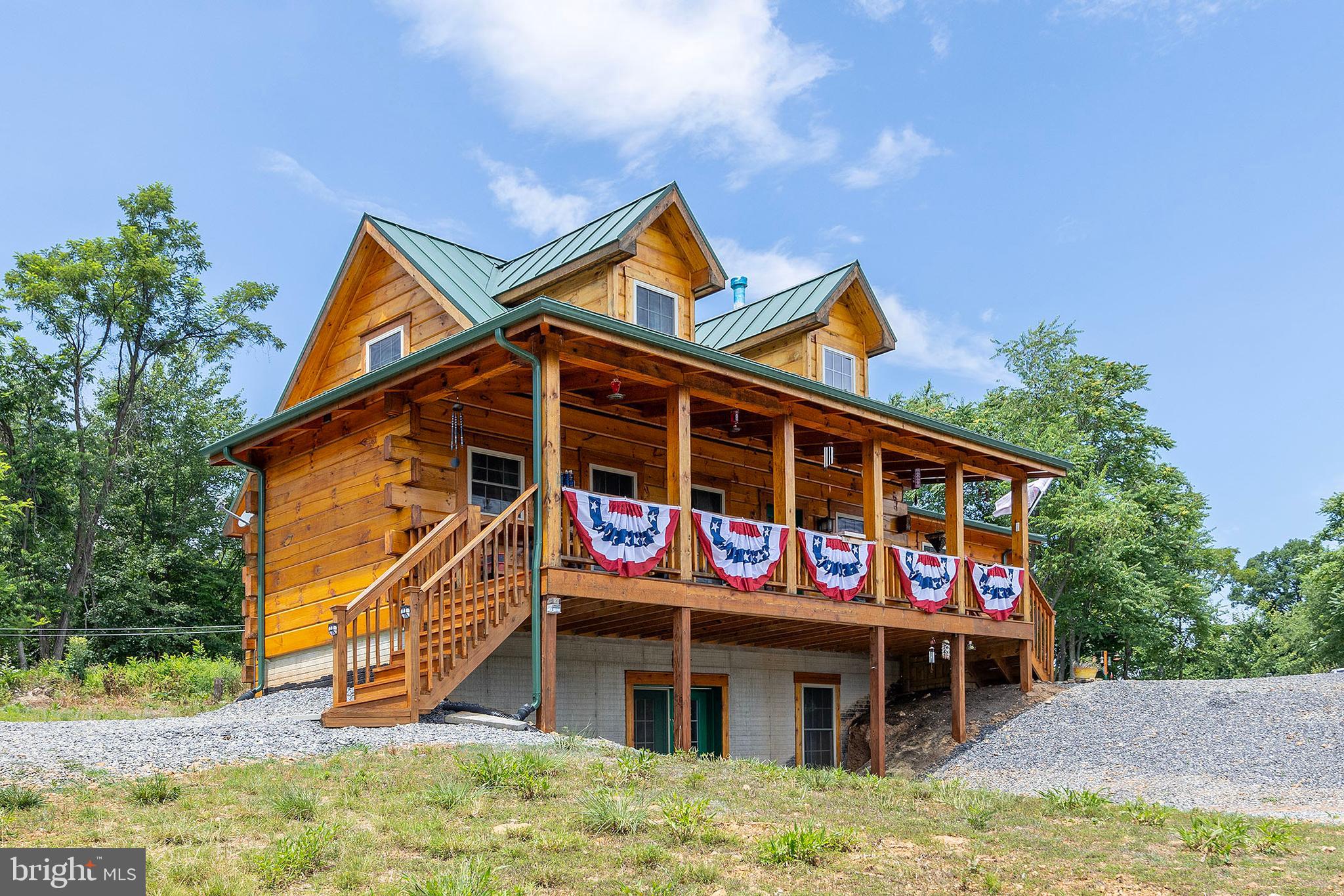 BLUFFS ON THE POTOMAC - Residential