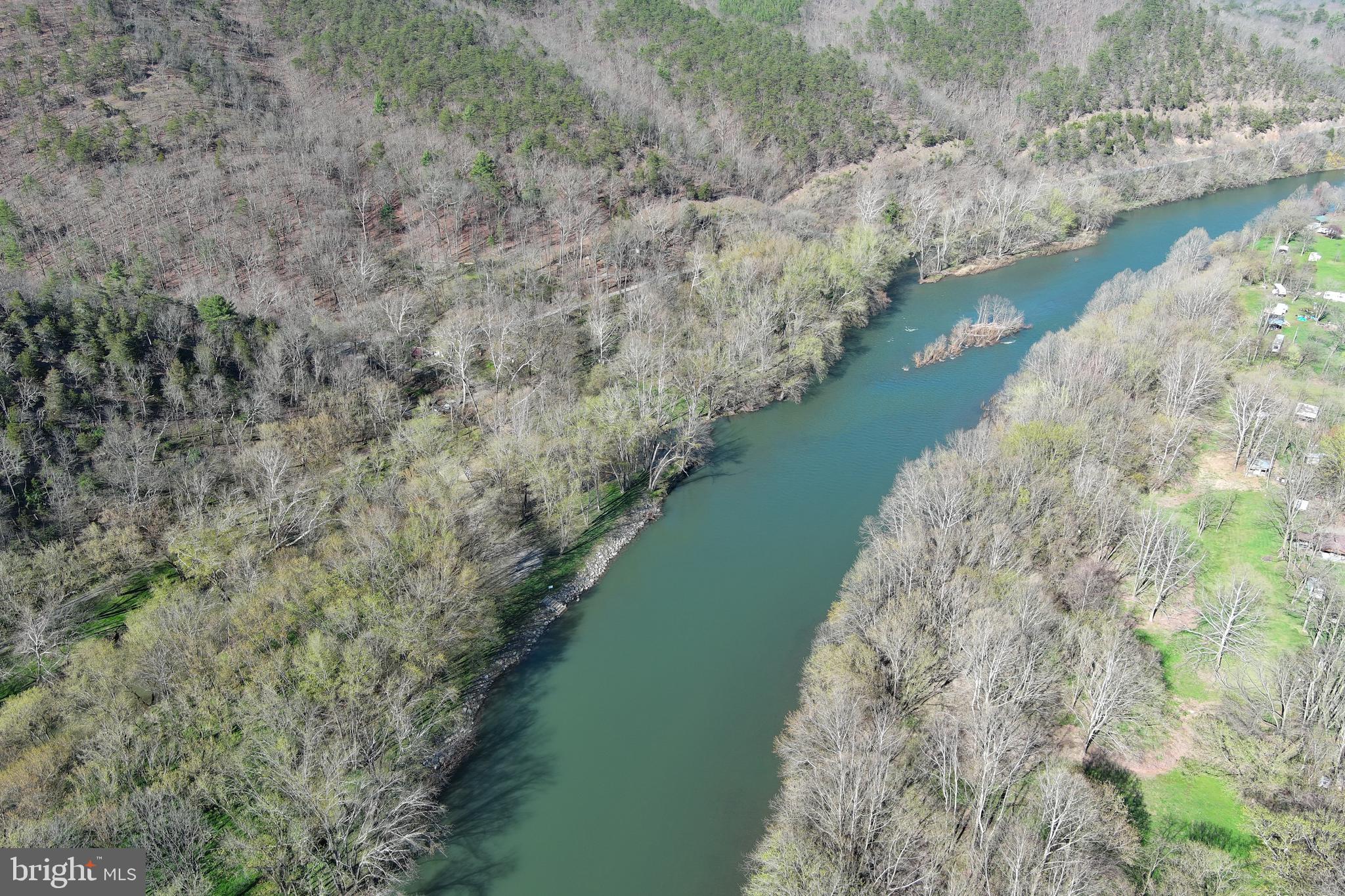 BLUFFS ON THE POTOMAC - Residential