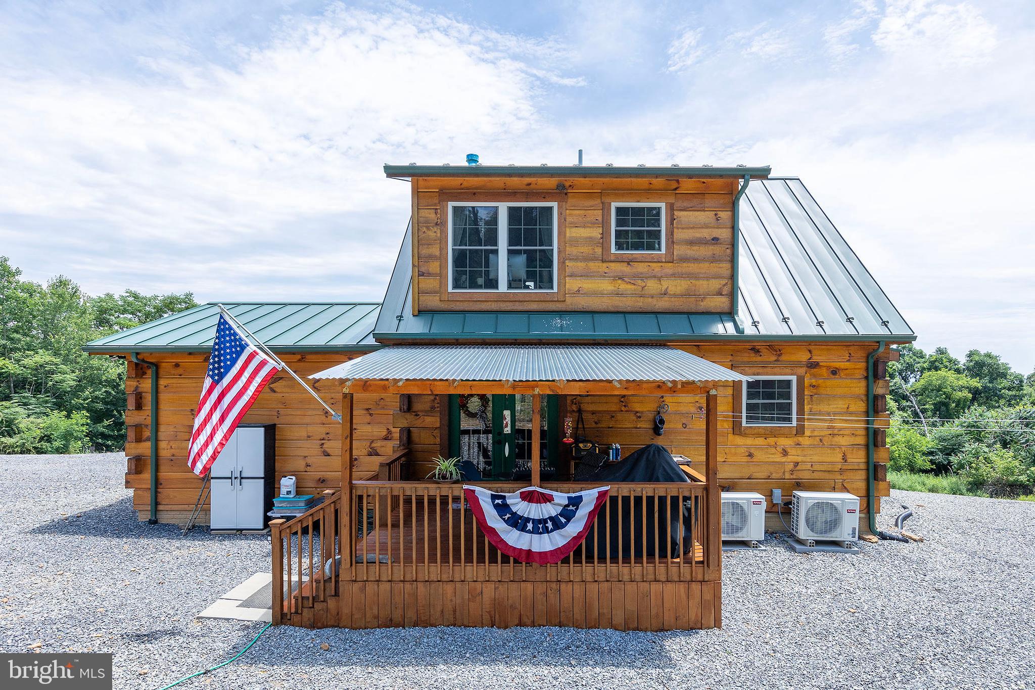 BLUFFS ON THE POTOMAC - Residential