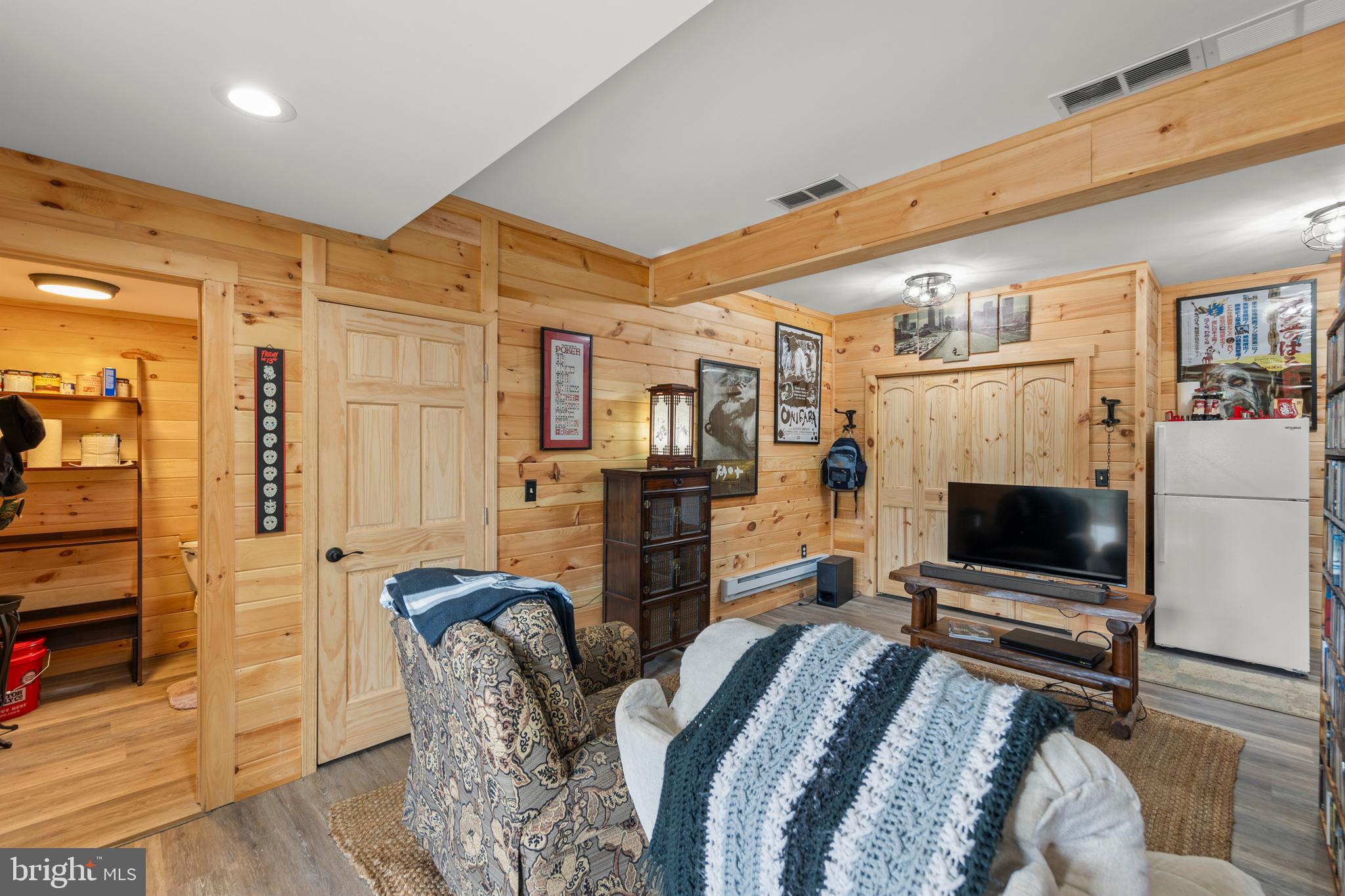 BLUFFS ON THE POTOMAC - Residential