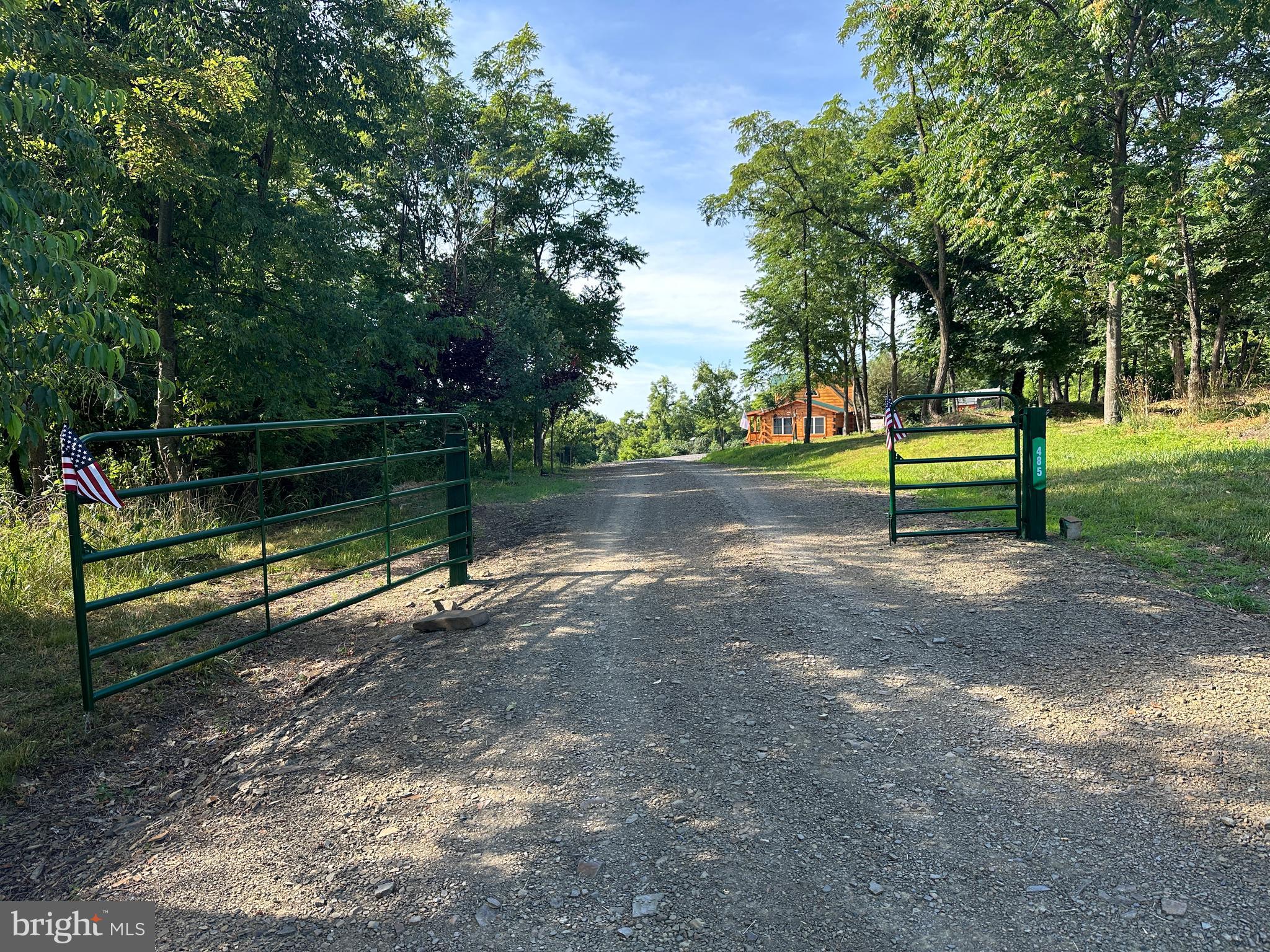 BLUFFS ON THE POTOMAC - Residential