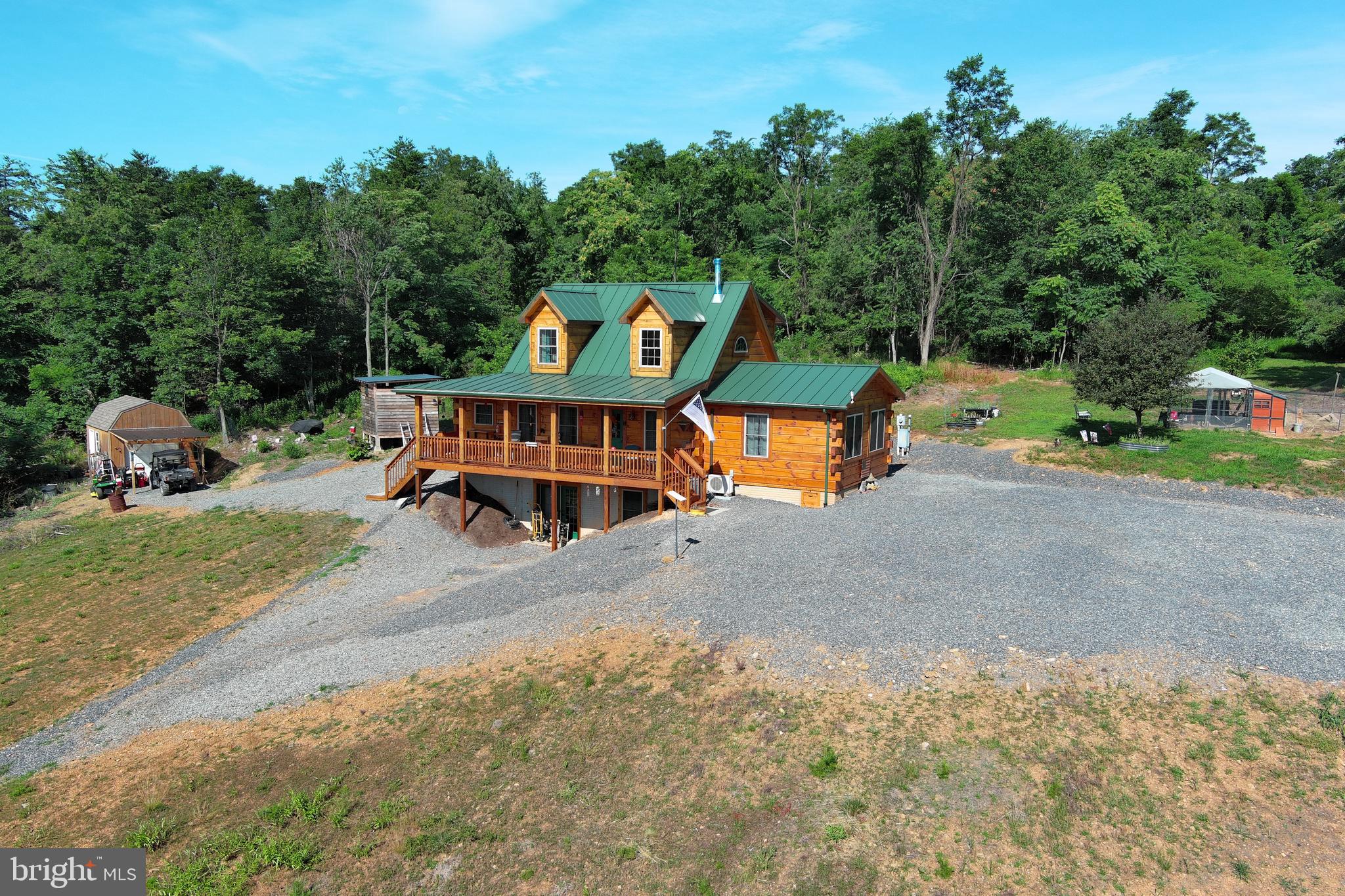BLUFFS ON THE POTOMAC - Residential