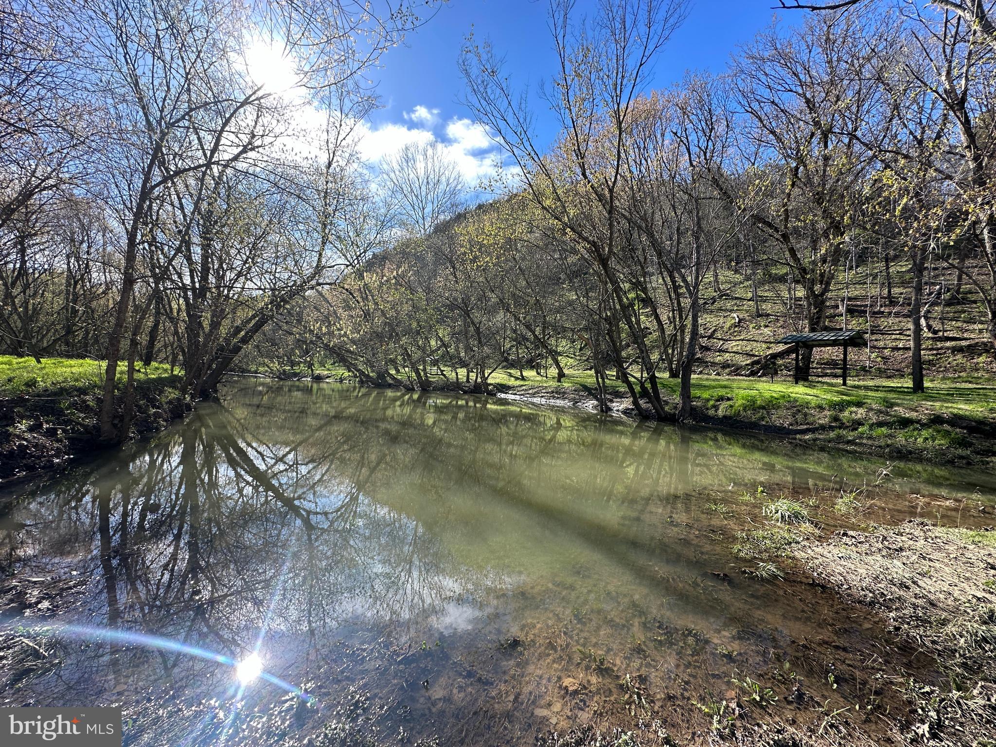 BLUFFS ON THE POTOMAC - Residential