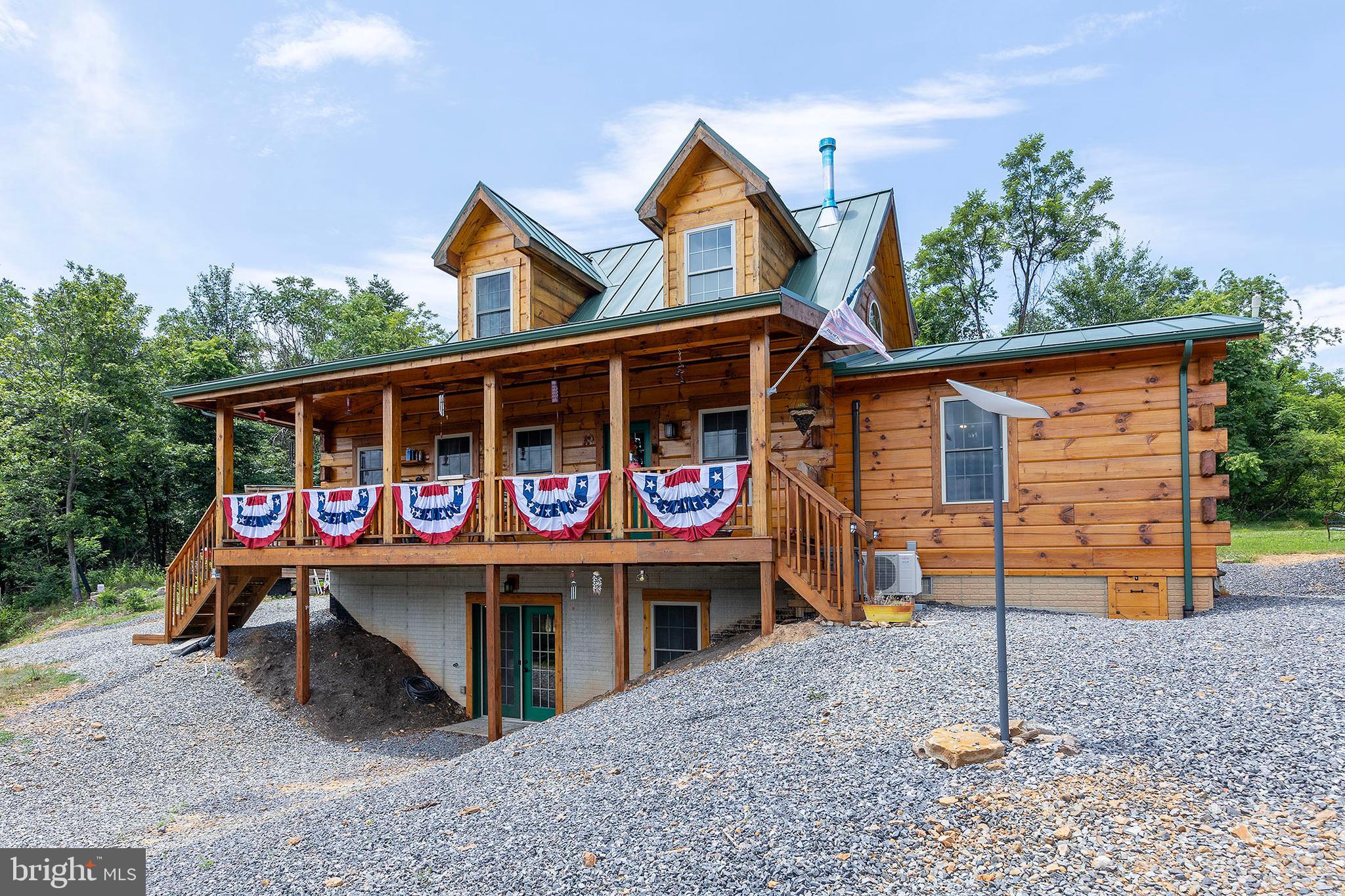 BLUFFS ON THE POTOMAC - Residential