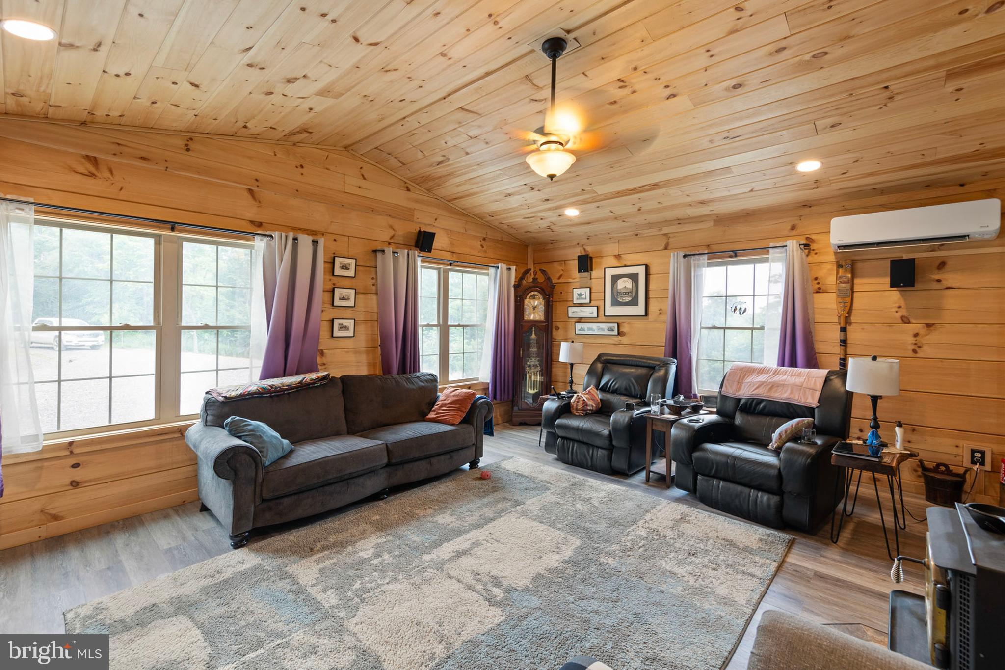 BLUFFS ON THE POTOMAC - Residential