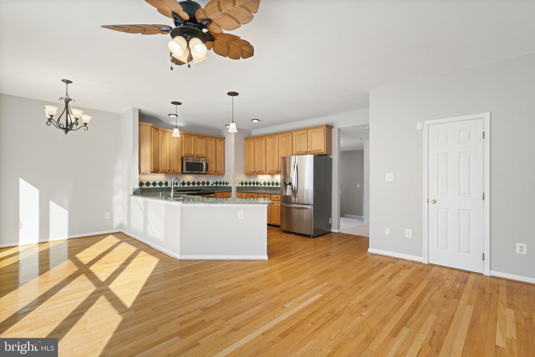 ISLAND CREEK - Residential