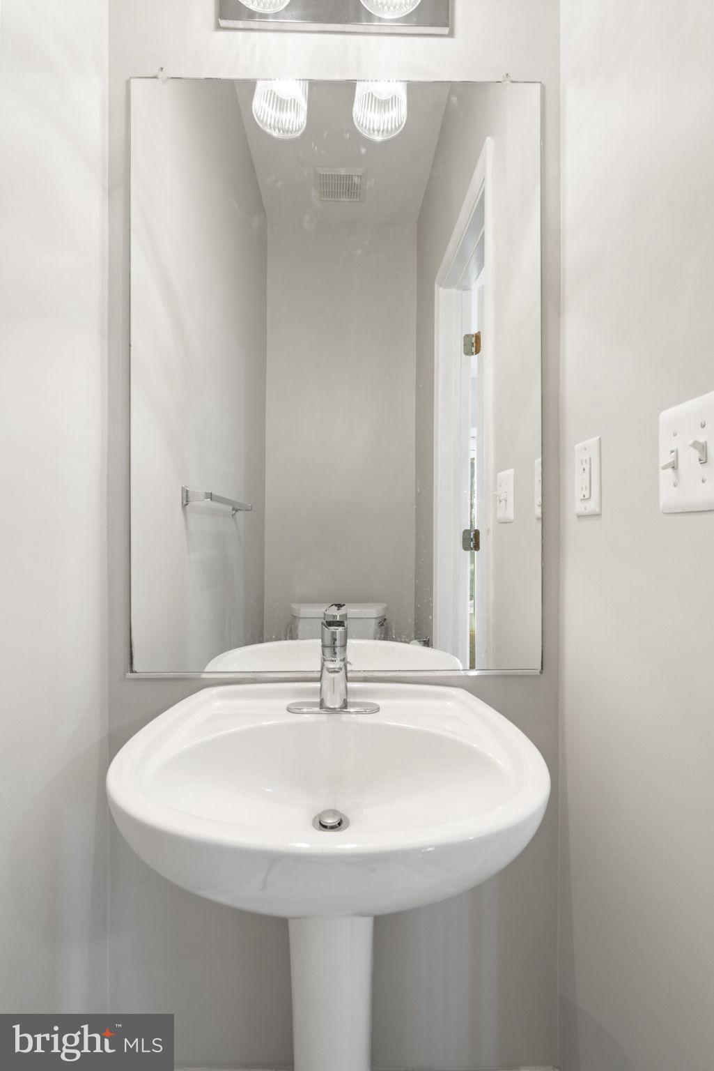 ISLAND CREEK - Residential