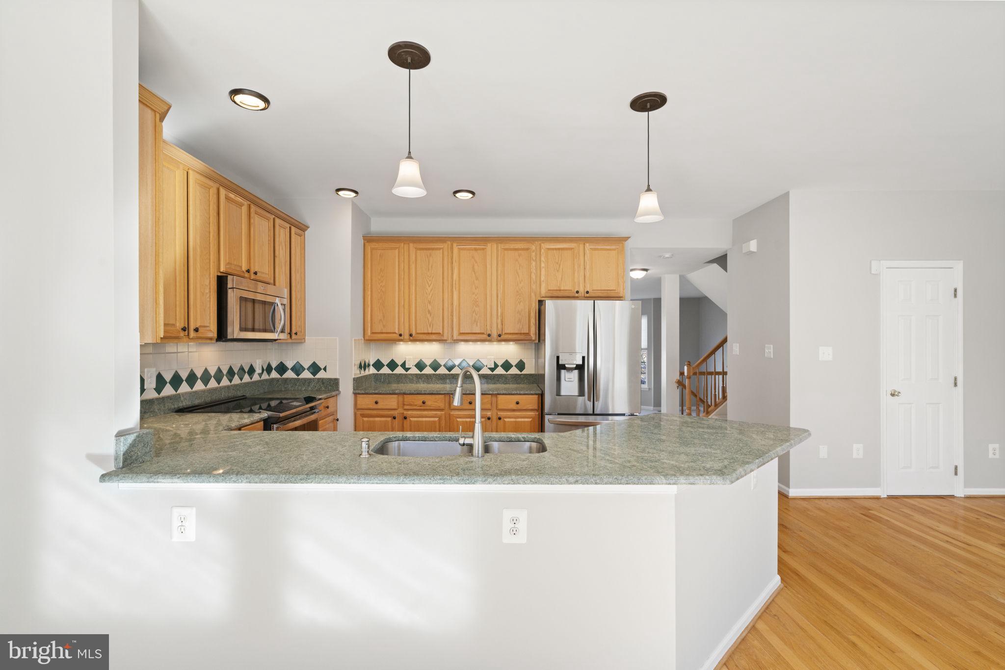 ISLAND CREEK - Residential