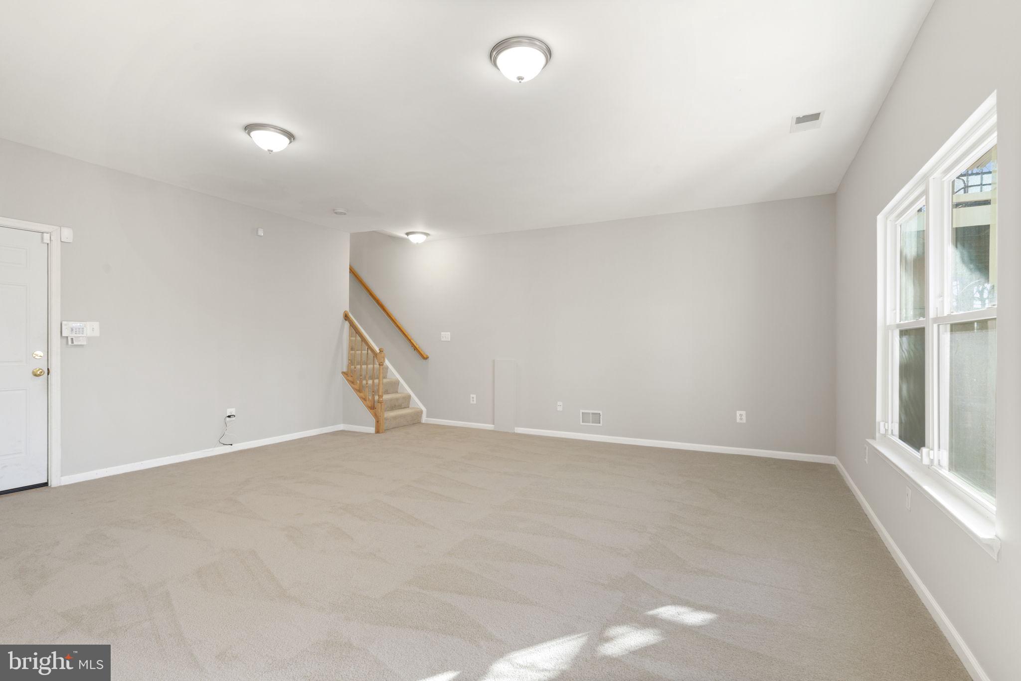 ISLAND CREEK - Residential