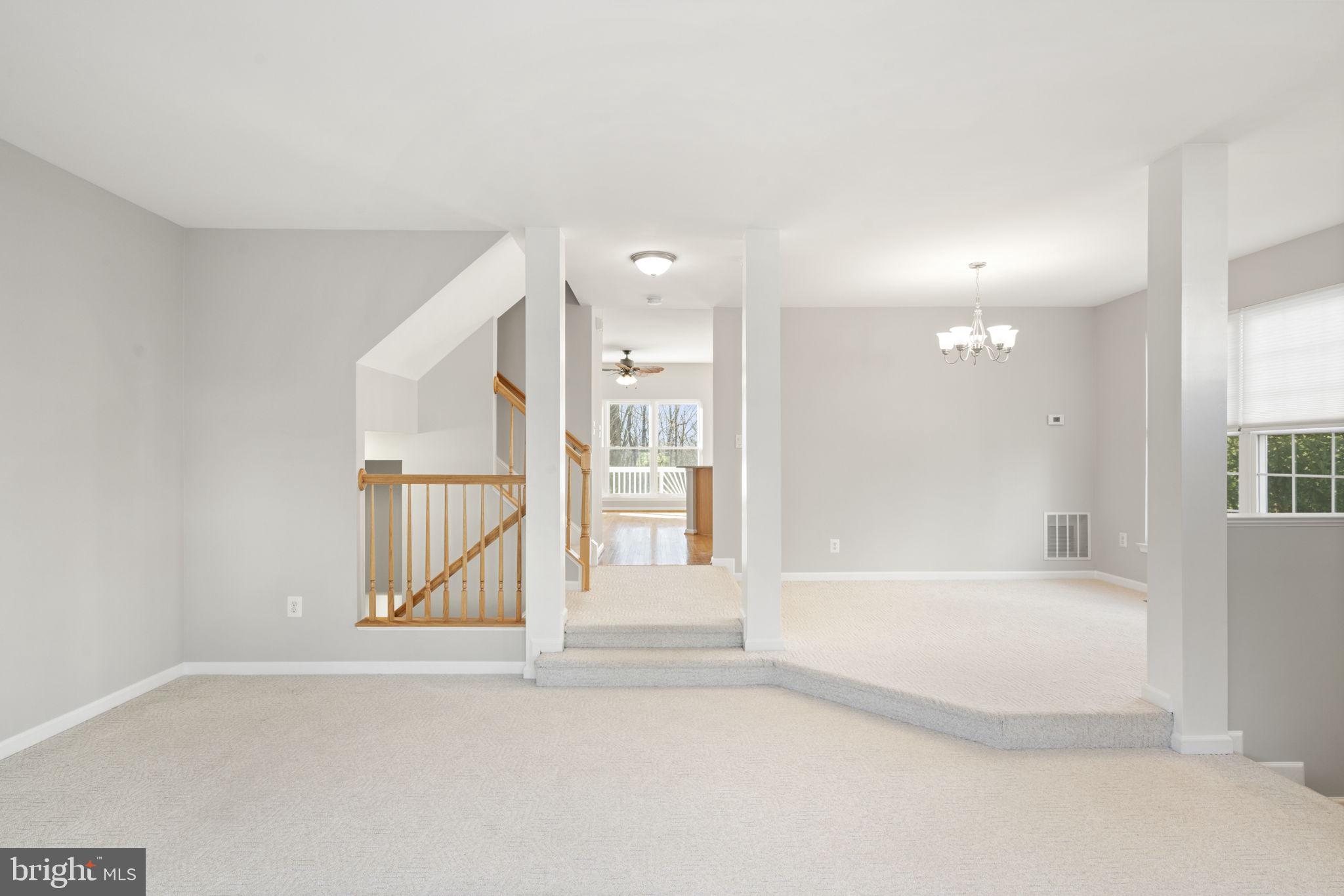 ISLAND CREEK - Residential