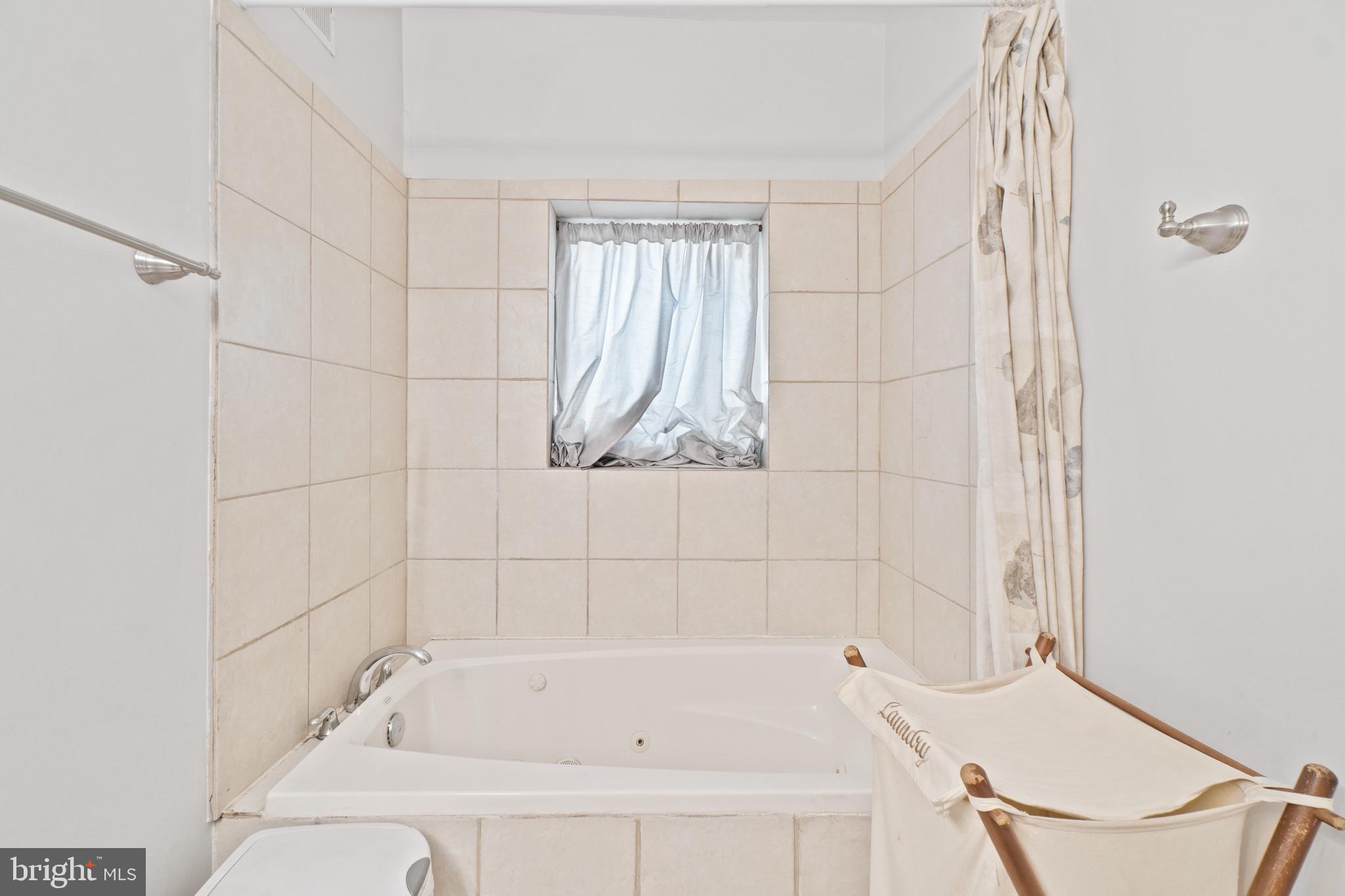 FELLS POINT HISTORIC DISTRICT - Residential