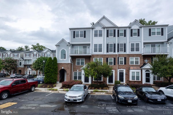 5924 TERRAPIN PL UNIT 301, ALEXANDRIA, VA 22310 - Image d38731aeb067dcb1048eee5b642ca75f/346568622