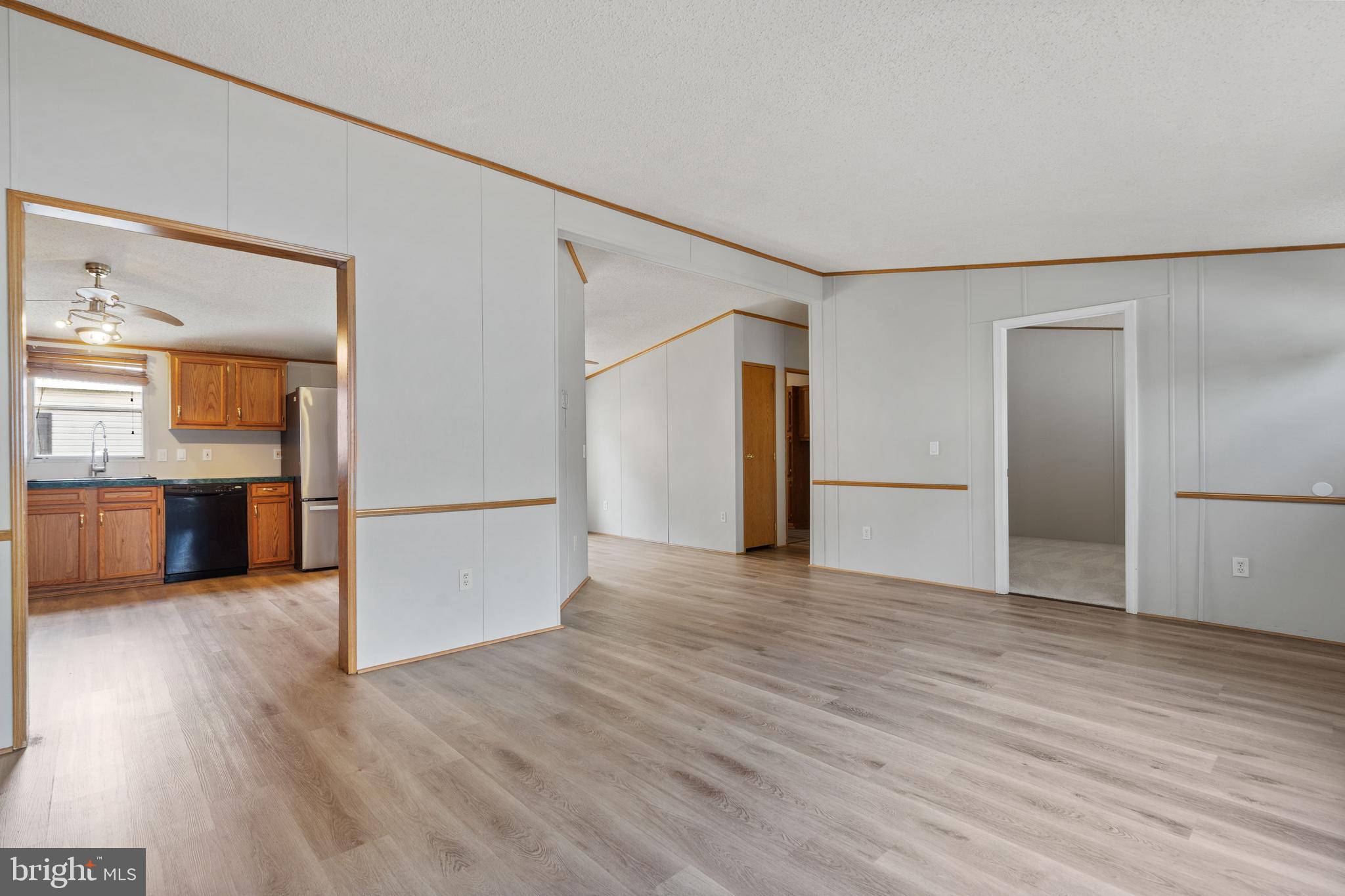 MEADOWS OF CHANTILLY - Residential