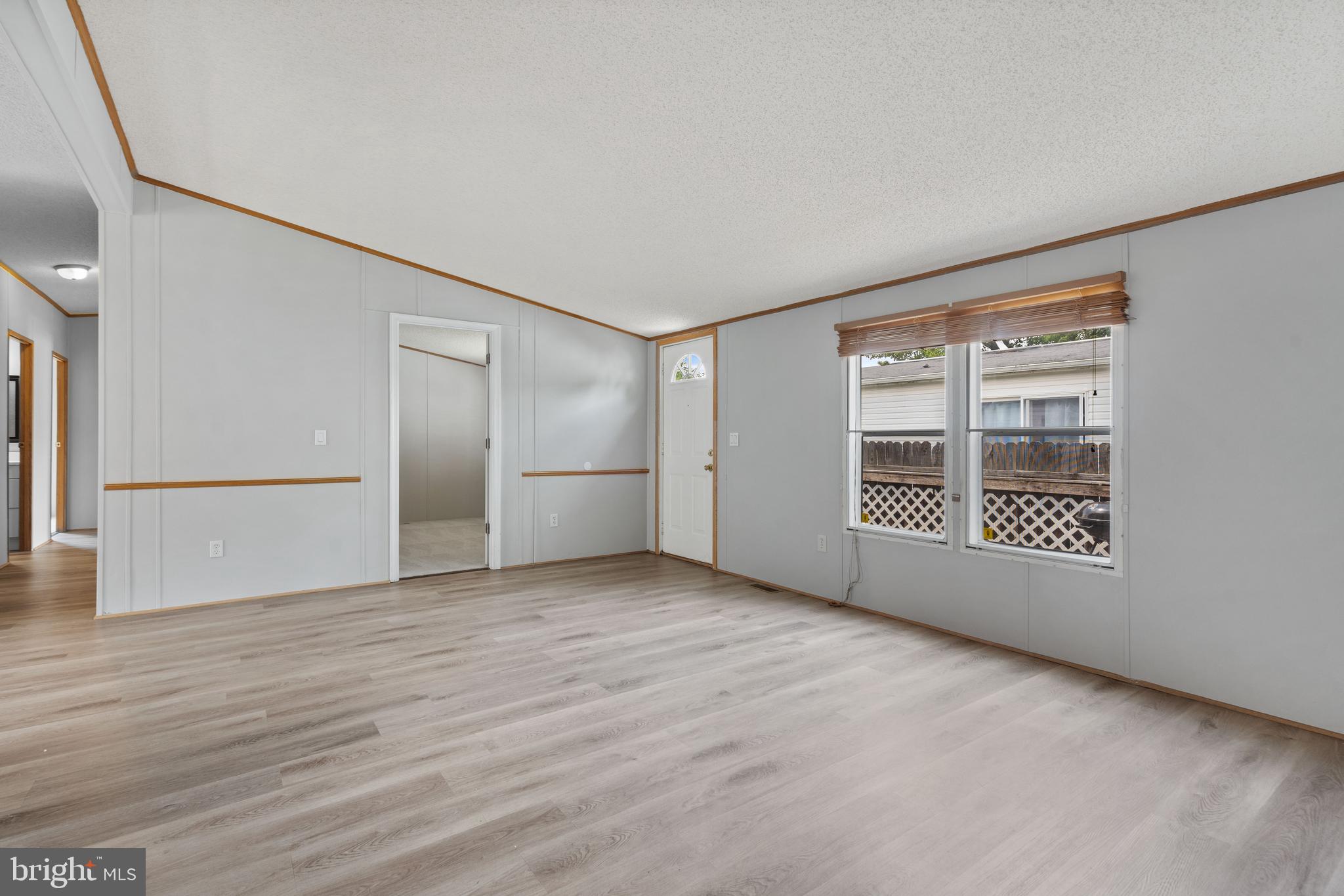 MEADOWS OF CHANTILLY - Residential