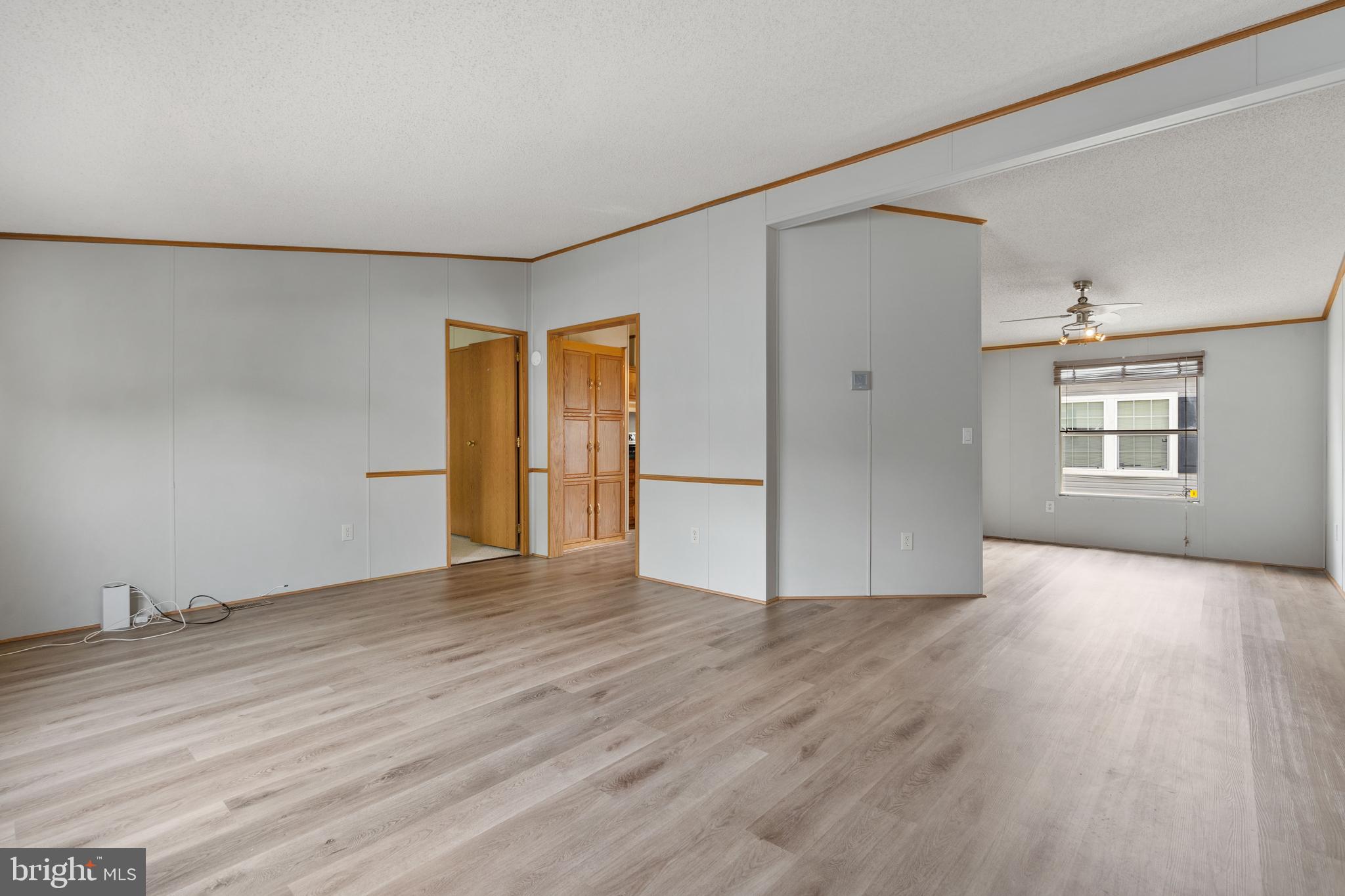 MEADOWS OF CHANTILLY - Residential