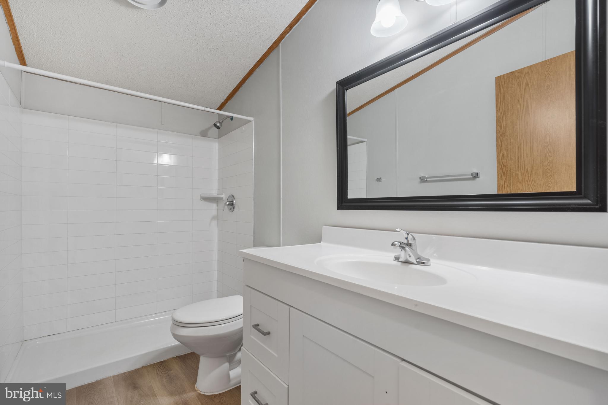 MEADOWS OF CHANTILLY - Residential