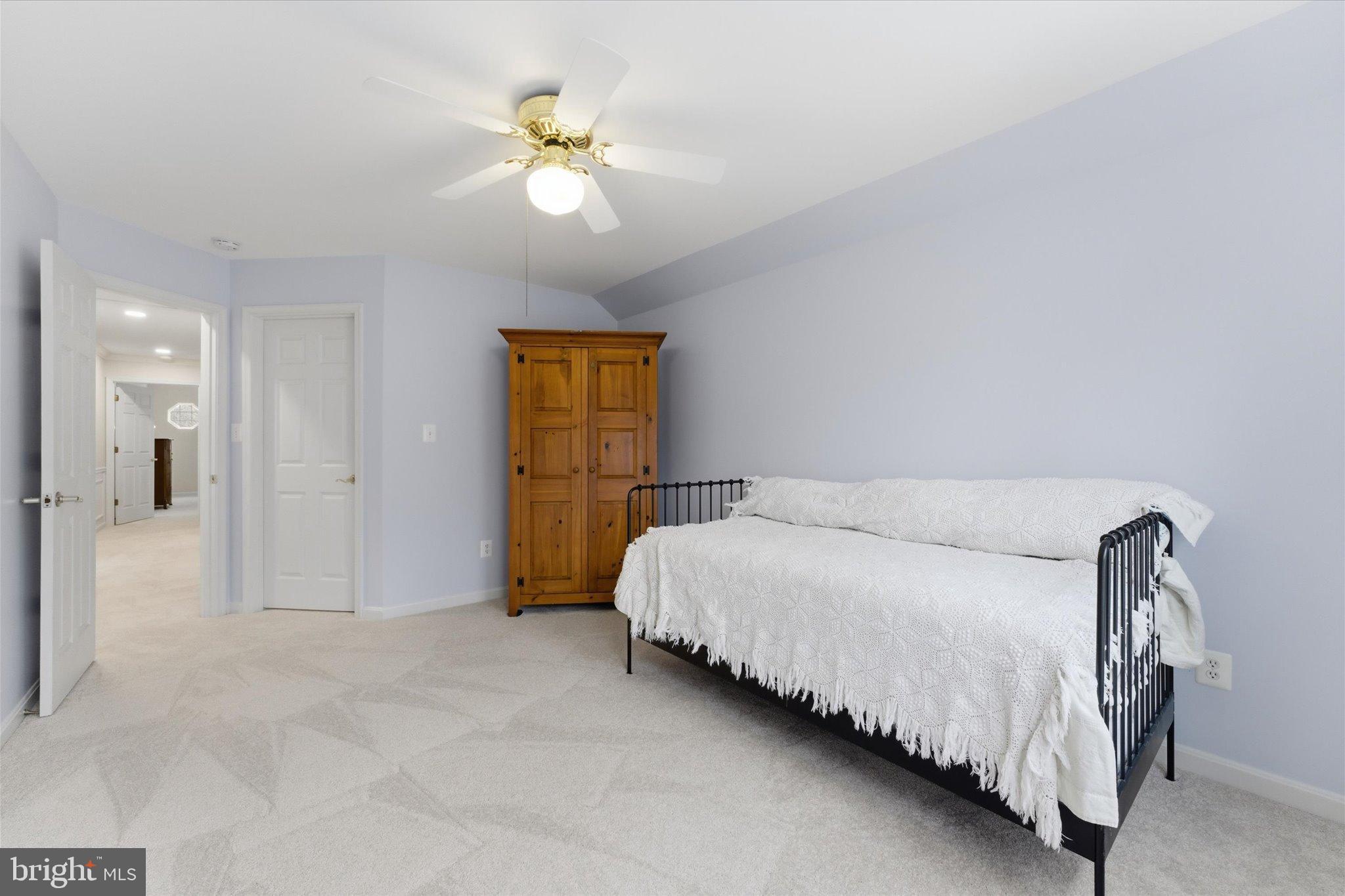 VALLEY VUE - Residential