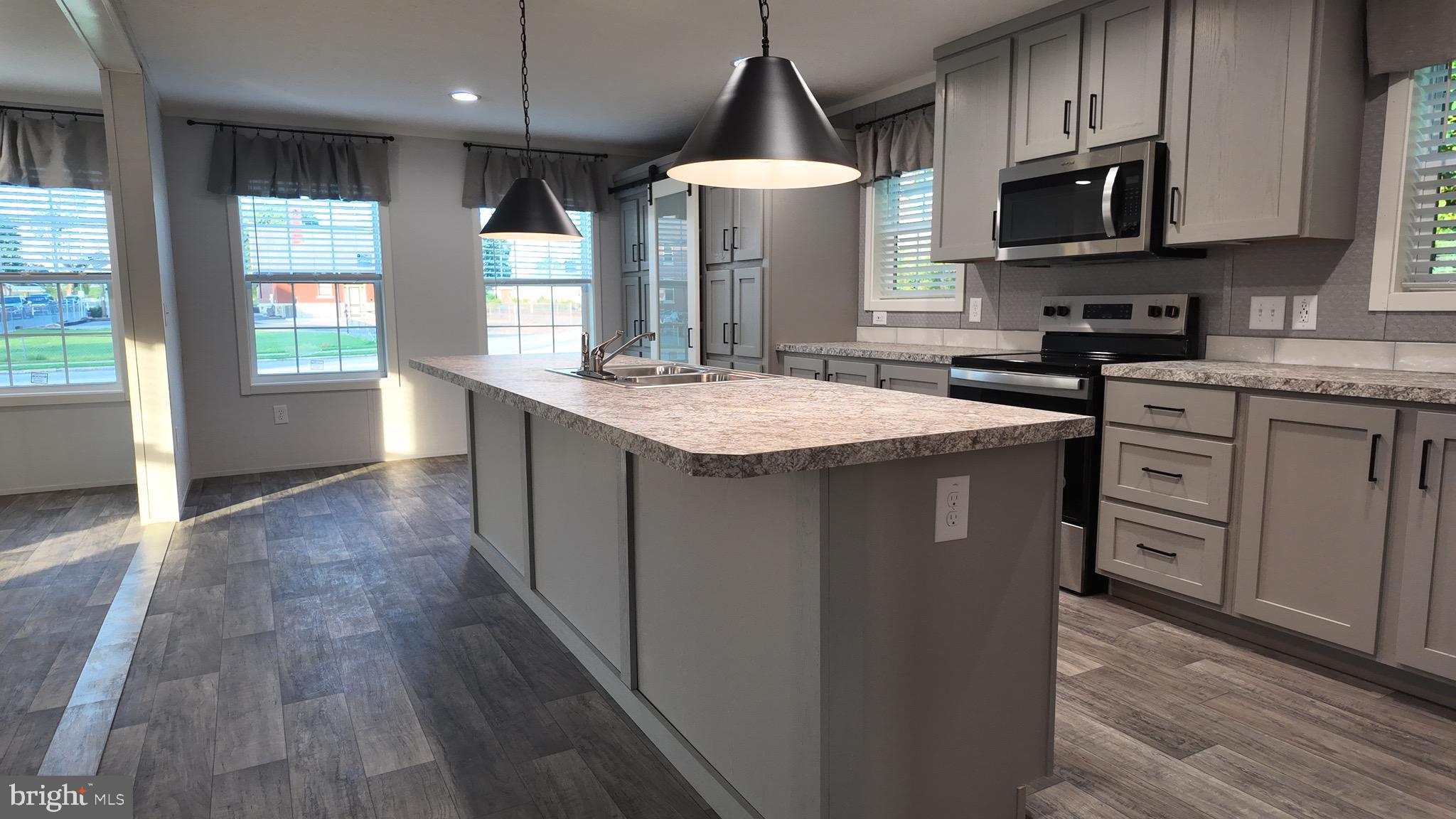 SHADOWSTONE VILLAGE - Residential